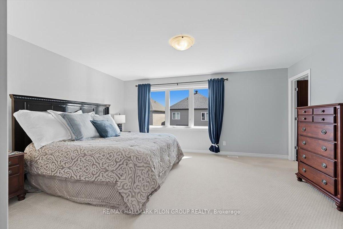 Photo 14 of 690 Decoeur Drive, Ottawa, Avalon West — HOMEH