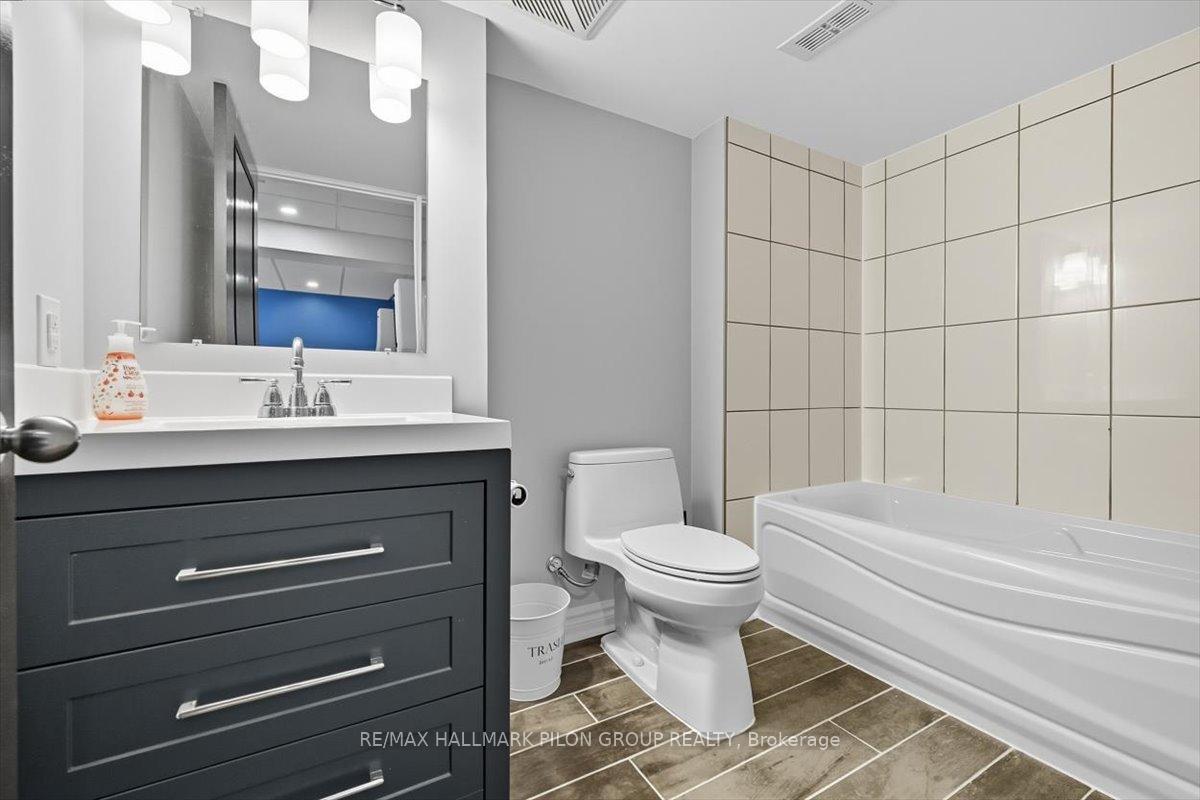 Photo 23 of 690 Decoeur Drive, Ottawa, Avalon West — HOMEH
