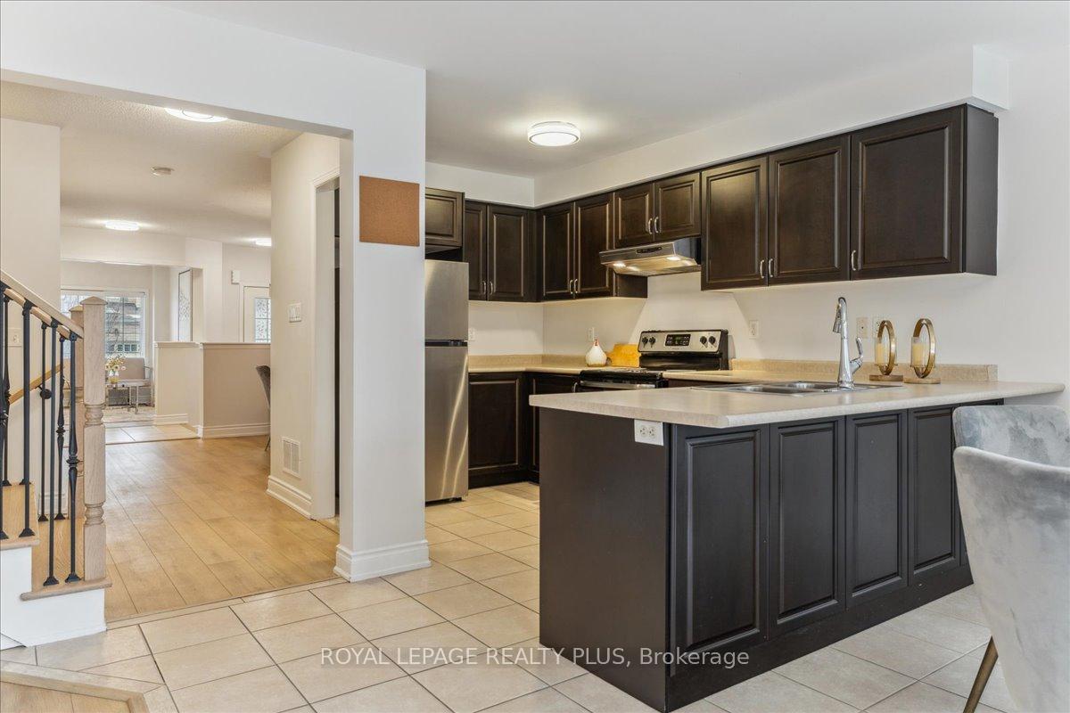 Photo 11 of 337 Landsborough Avenue, Milton, Scott — HOMEH