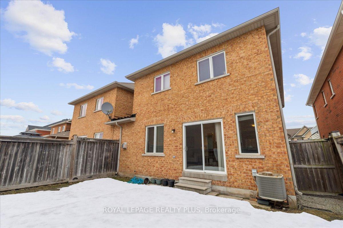 Photo 21 of 337 Landsborough Avenue, Milton, Scott — HOMEH