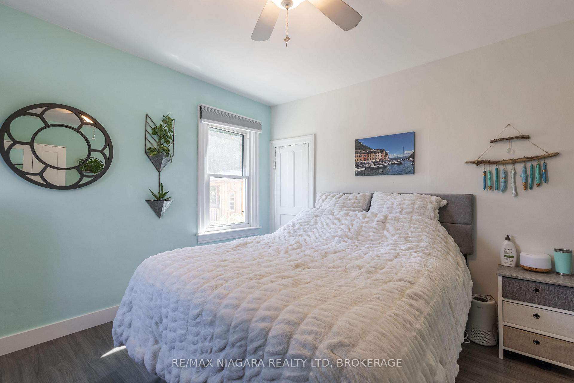 Photo 16 of 3956 St James Avenue, Niagara Falls, Stamford — HOMEH