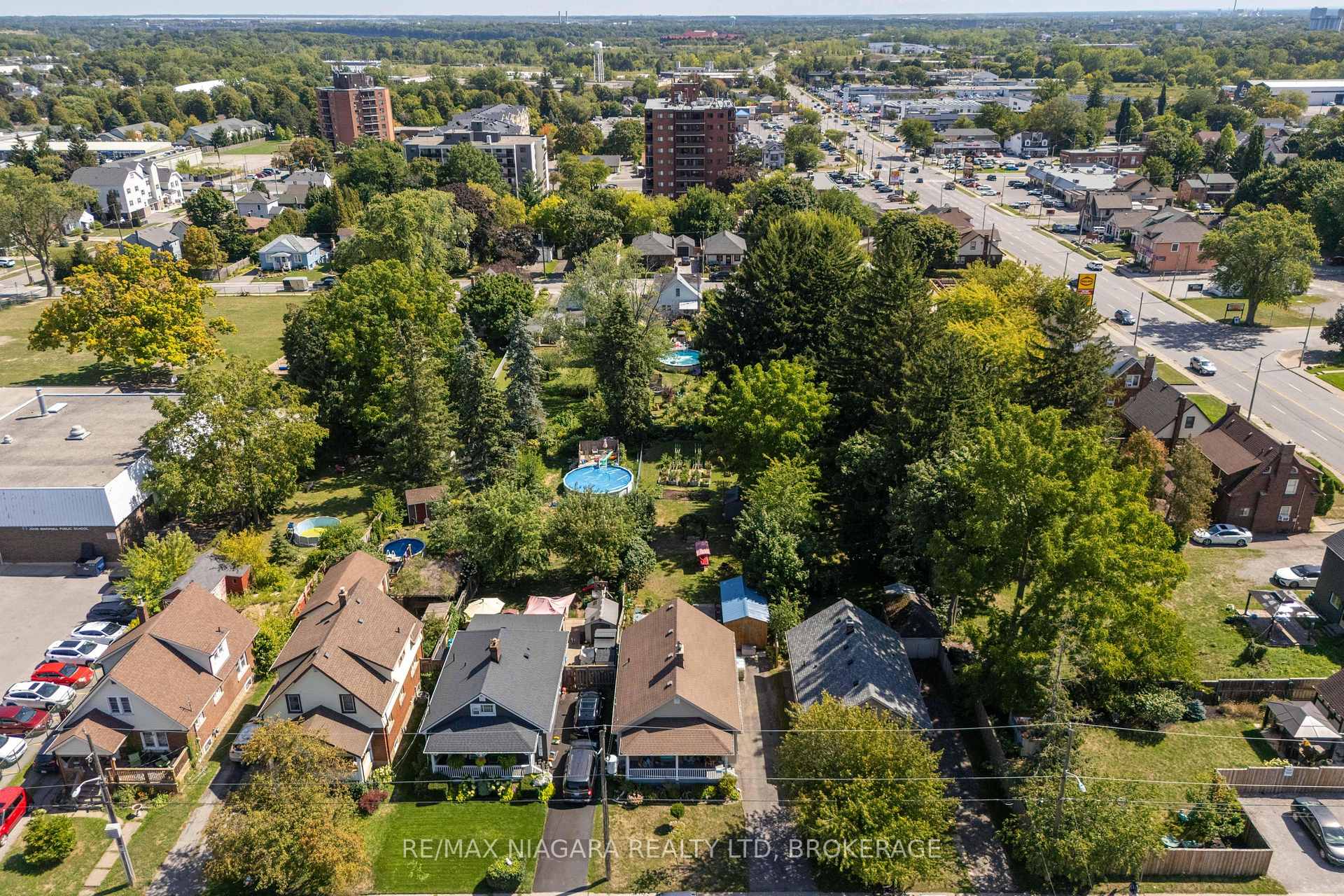 Photo 22 of 3956 St James Avenue, Niagara Falls, Stamford — HOMEH