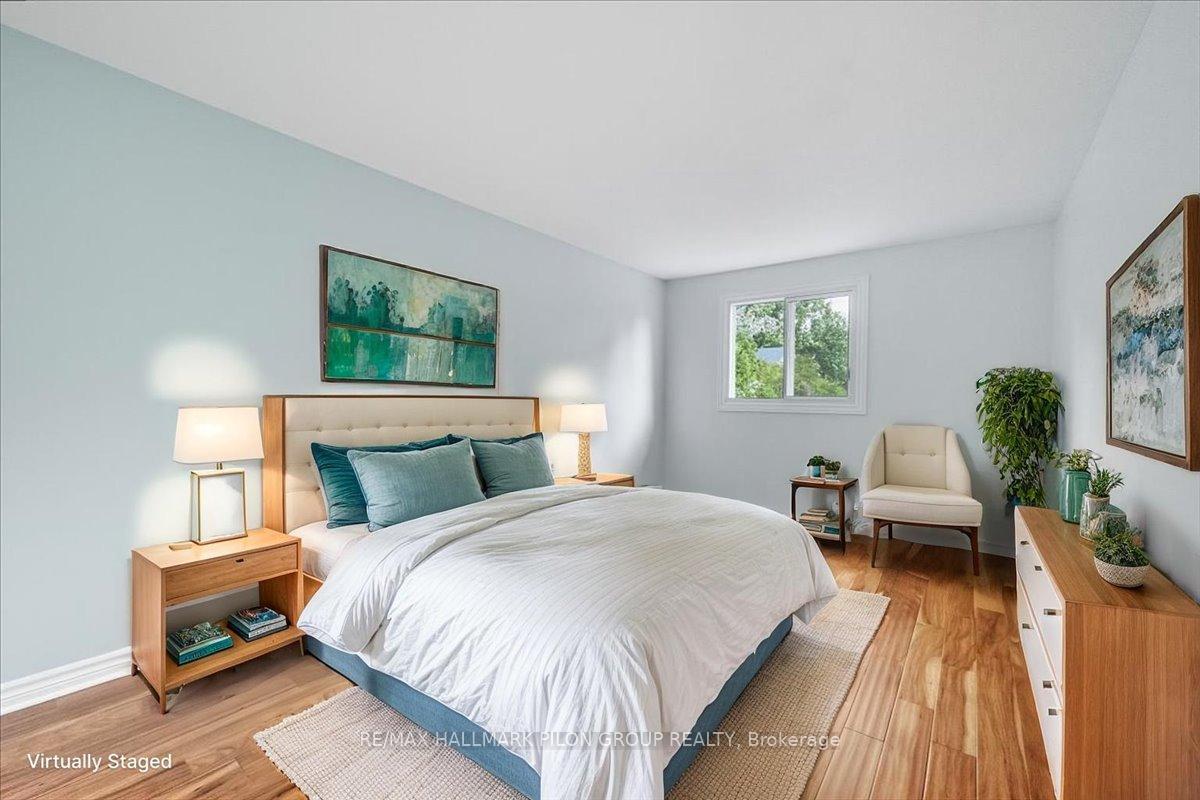 Photo 9 of 1577 Prestwick Drive, Ottawa, Bilberry Creek/Queenswood Heights — HOMEH