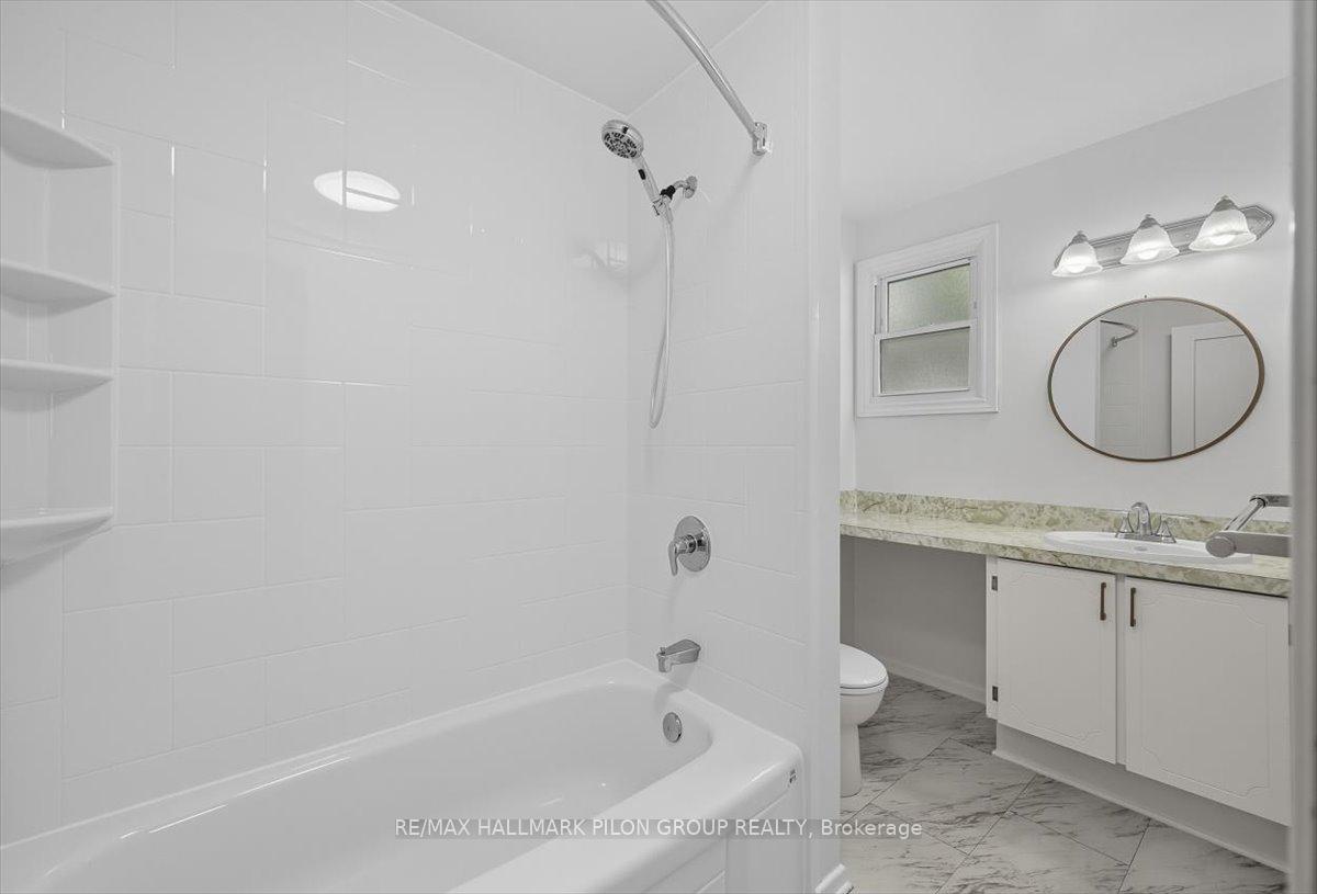 Photo 10 of 1577 Prestwick Drive, Ottawa, Bilberry Creek/Queenswood Heights — HOMEH