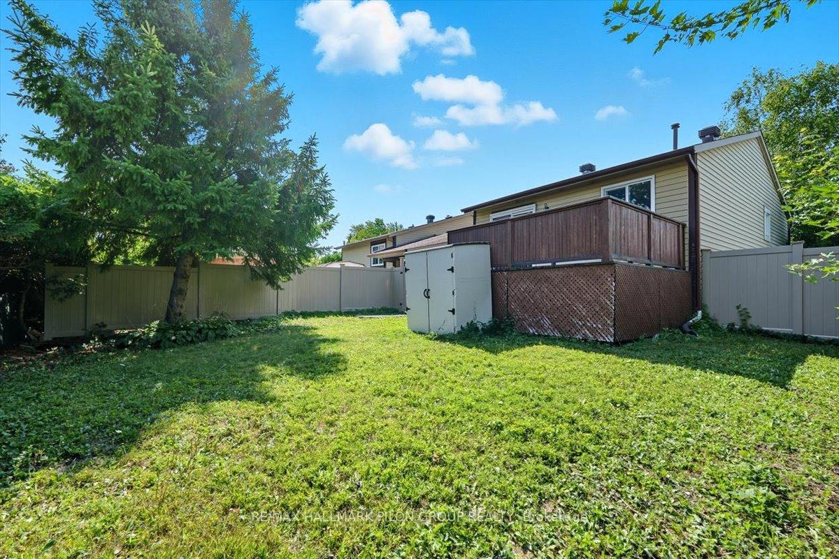 Photo 16 of 1577 Prestwick Drive, Ottawa, Bilberry Creek/Queenswood Heights — HOMEH