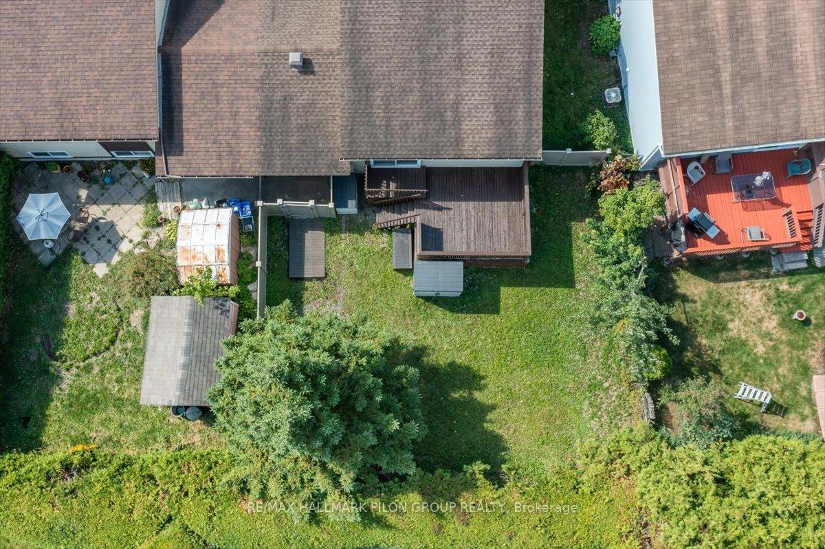 Photo 18 of 1577 Prestwick Drive, Ottawa, Bilberry Creek/Queenswood Heights — HOMEH