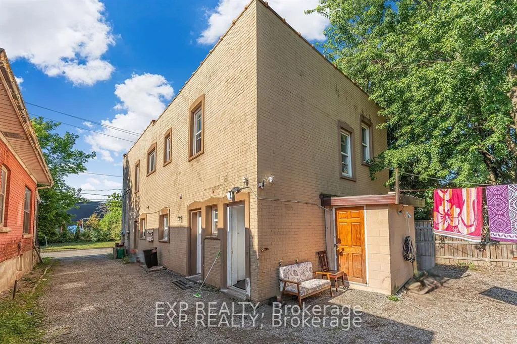 Photo 5 of 4553 Ferguson Street, Niagara Falls, Downtown — HOMEH