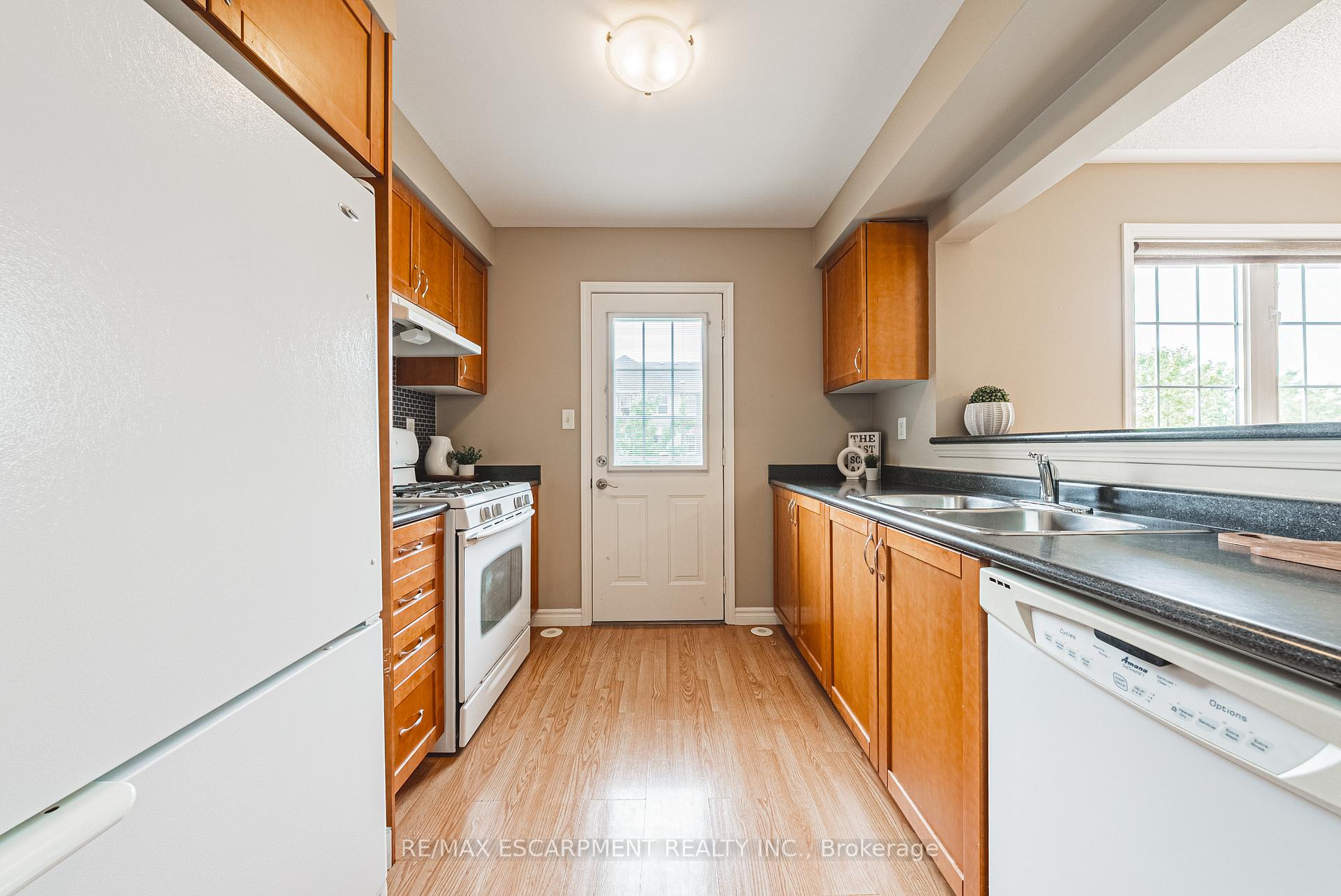 Photo 10 of 1180 Barnard Drive, Milton, Beaty — HOMEH