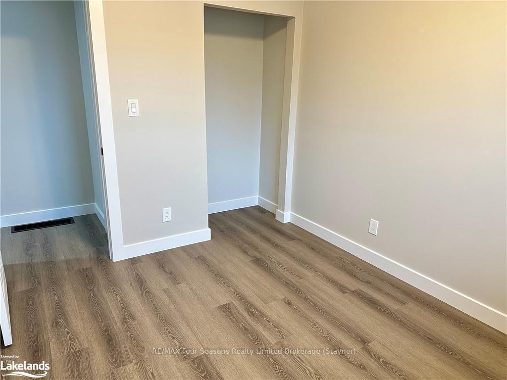 Photo 18 of 14 Korlea Crescent, Orillia — HOMEH