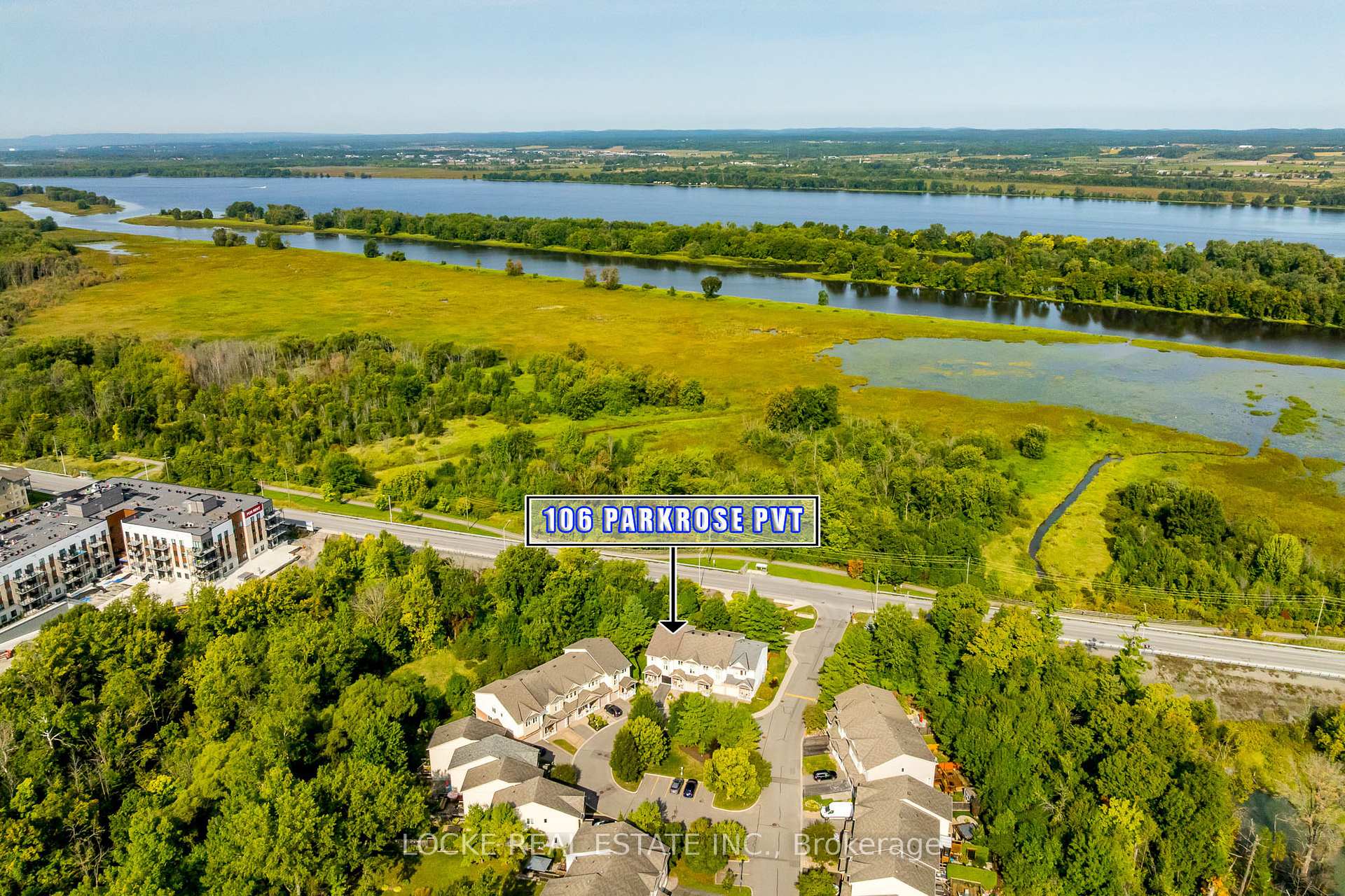 Photo 3 of 106 Parkrose Private, Ottawa, Chatelaine Village — HOMEH