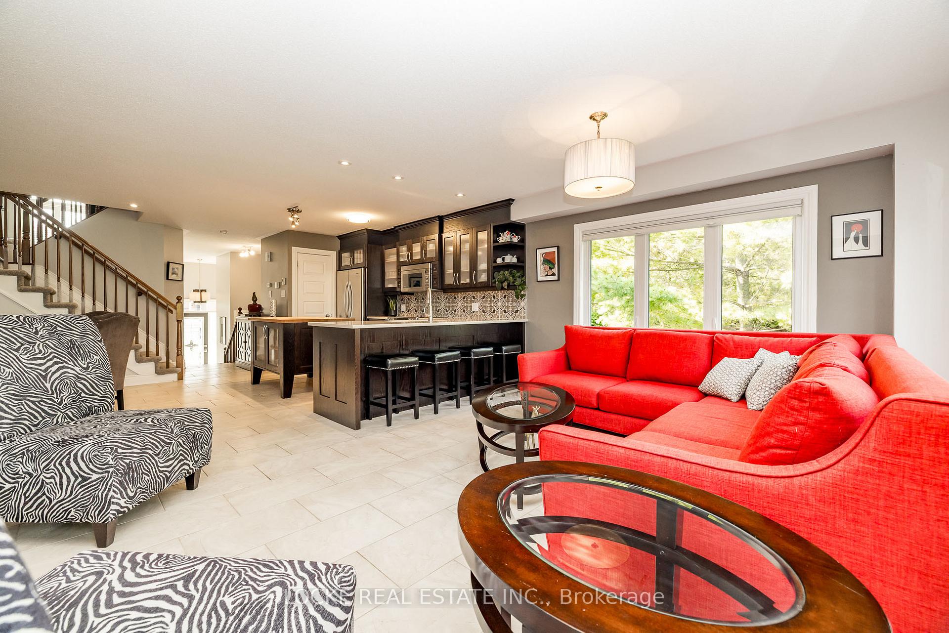 Photo 8 of 106 Parkrose Private, Ottawa, Chatelaine Village — HOMEH