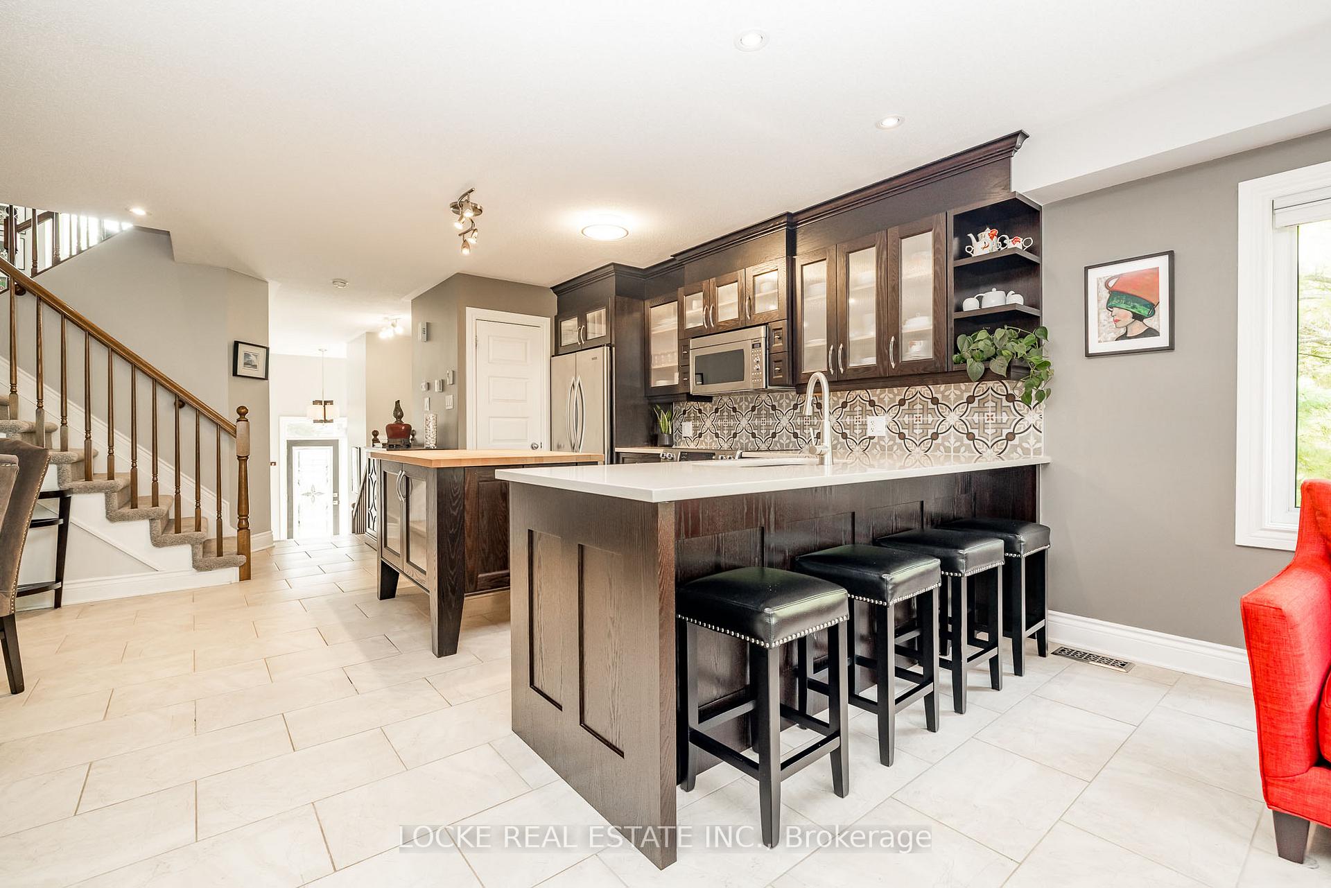 Photo 9 of 106 Parkrose Private, Ottawa, Chatelaine Village — HOMEH
