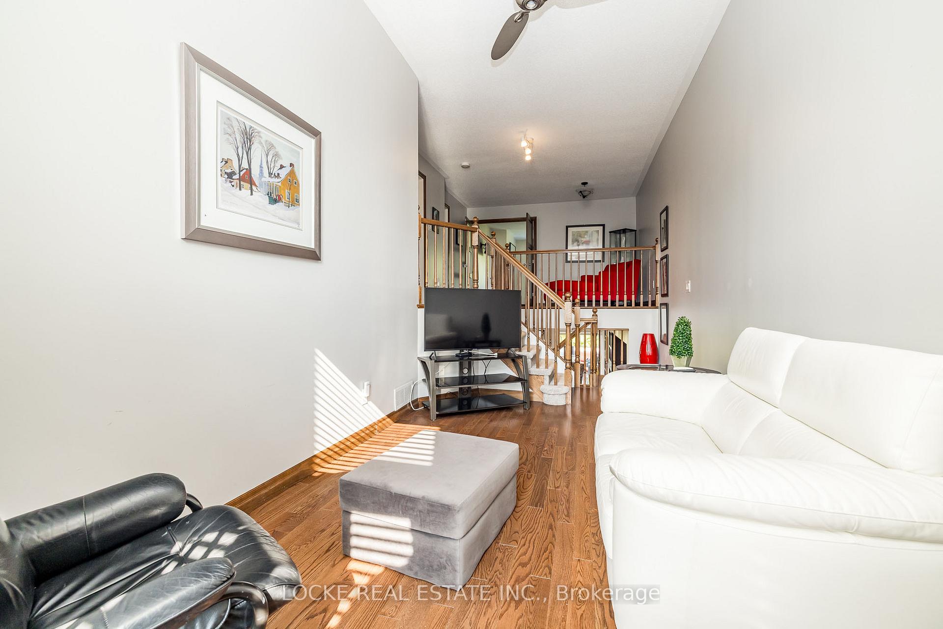 Photo 18 of 106 Parkrose Private, Ottawa, Chatelaine Village — HOMEH