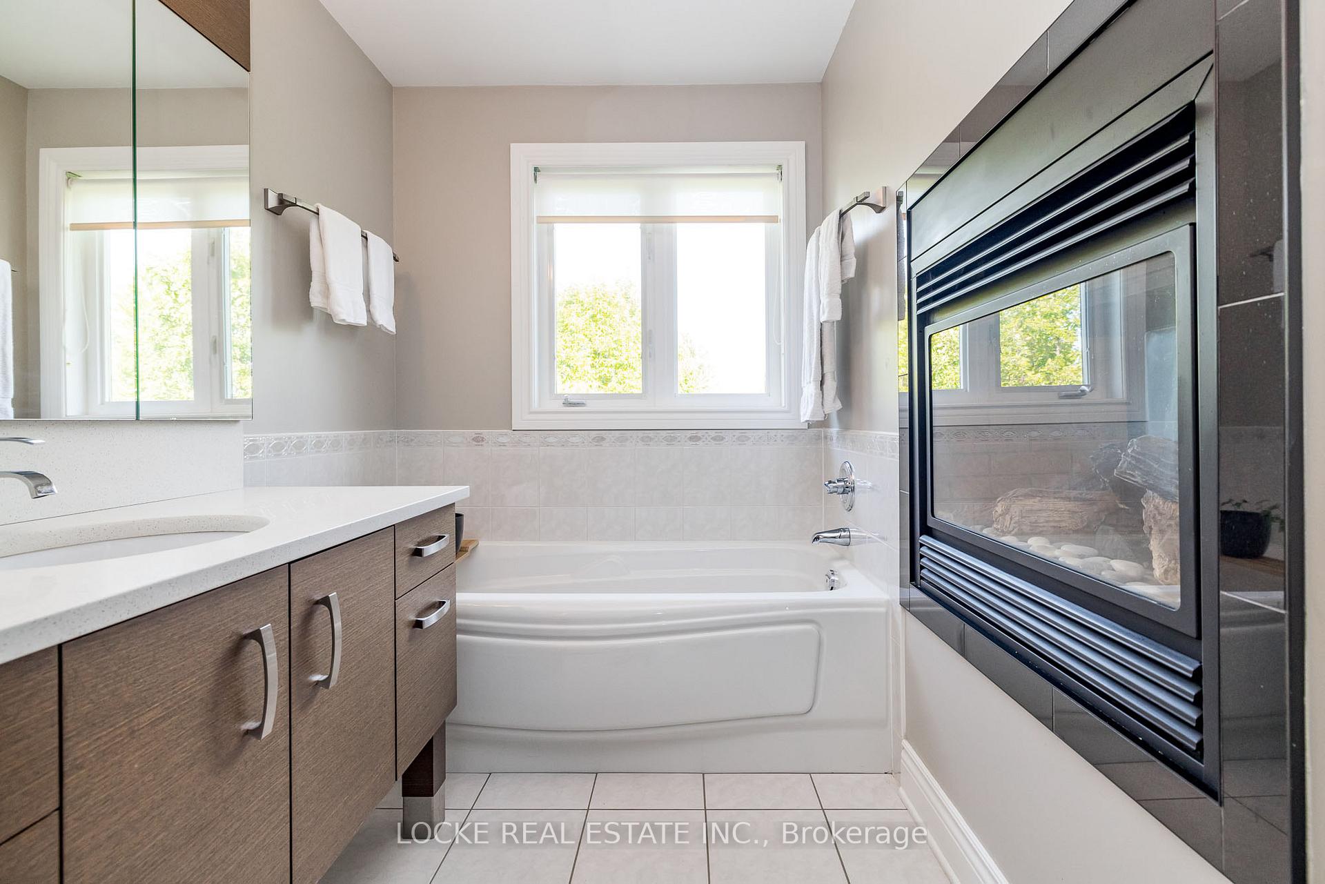Photo 24 of 106 Parkrose Private, Ottawa, Chatelaine Village — HOMEH