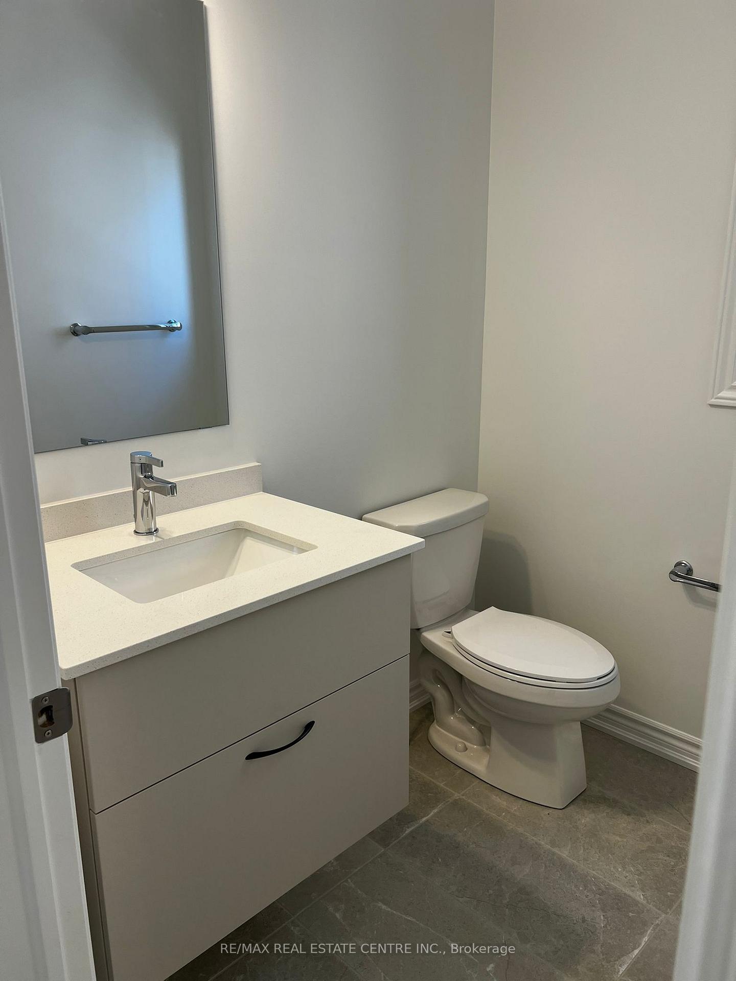Photo 11 of 292 Bergamot Avenue, Milton, Walker — HOMEH