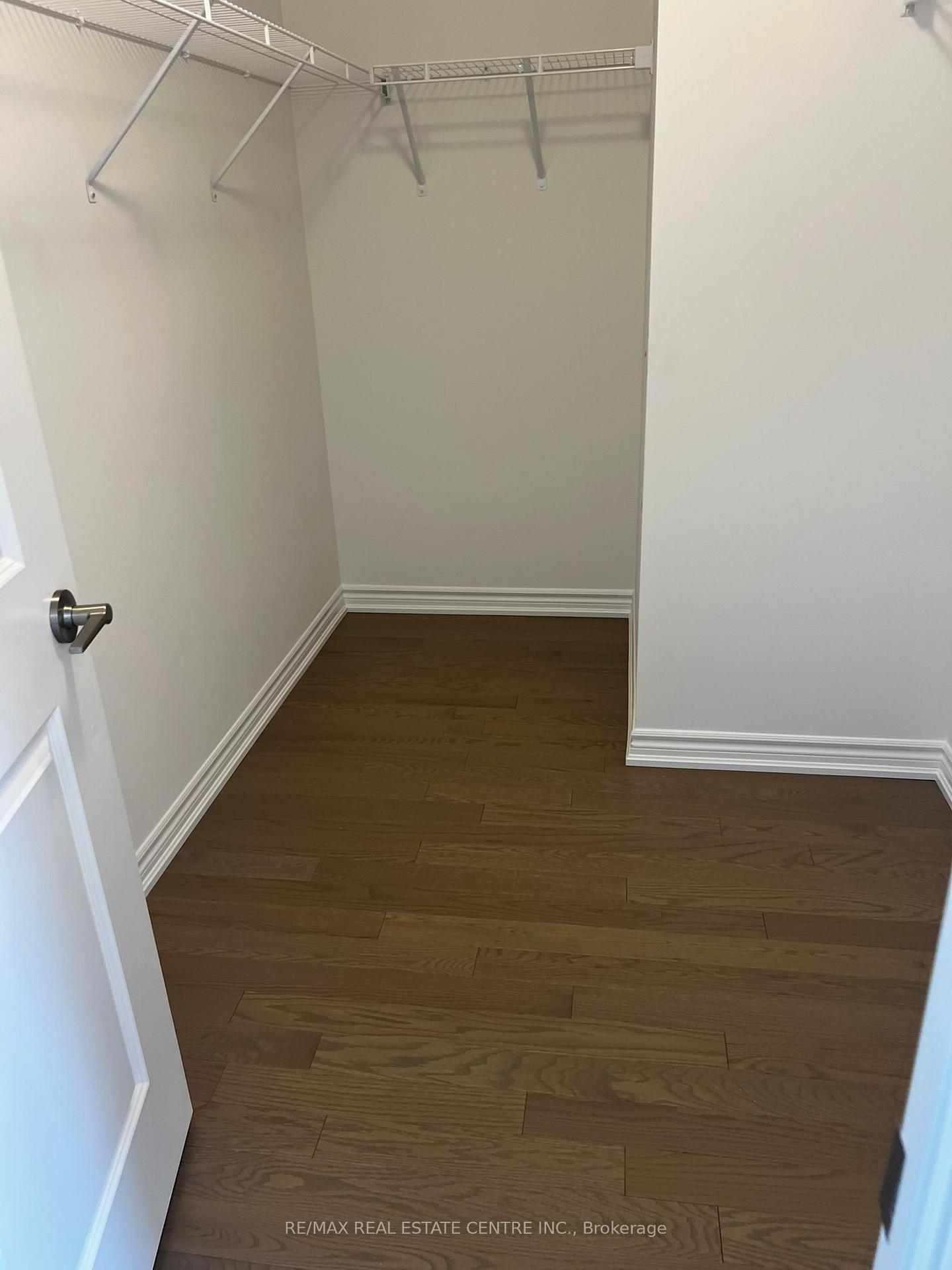 Photo 8 of 292 Bergamot Avenue, Milton, Walker — HOMEH