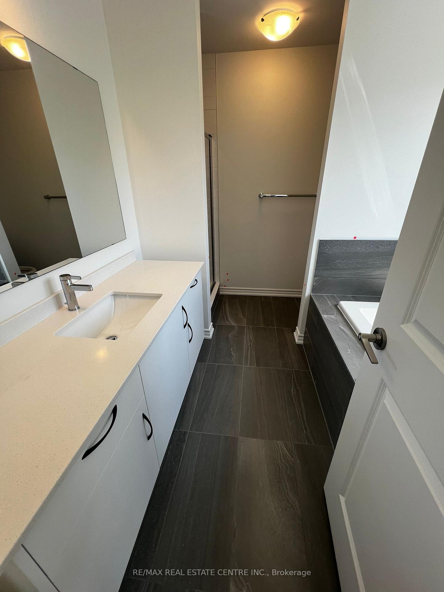 Photo 36 of 292 Bergamot Avenue, Milton, Walker — HOMEH