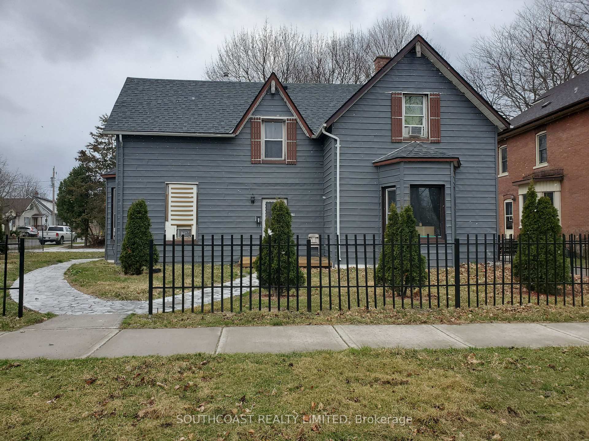 Photo 1 of 218 Talbot Street S, Norfolk, Simcoe — HOMEH