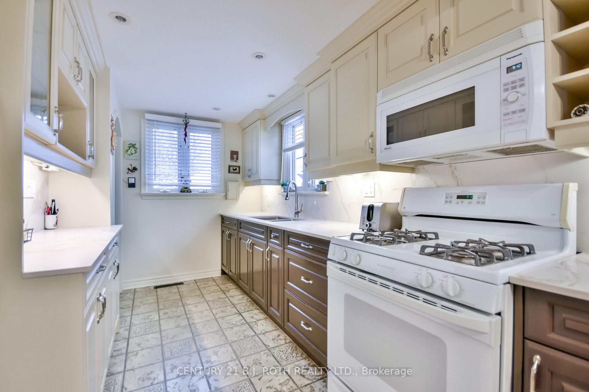 Photo 9 of 51 Fittons Road W, Orillia — HOMEH