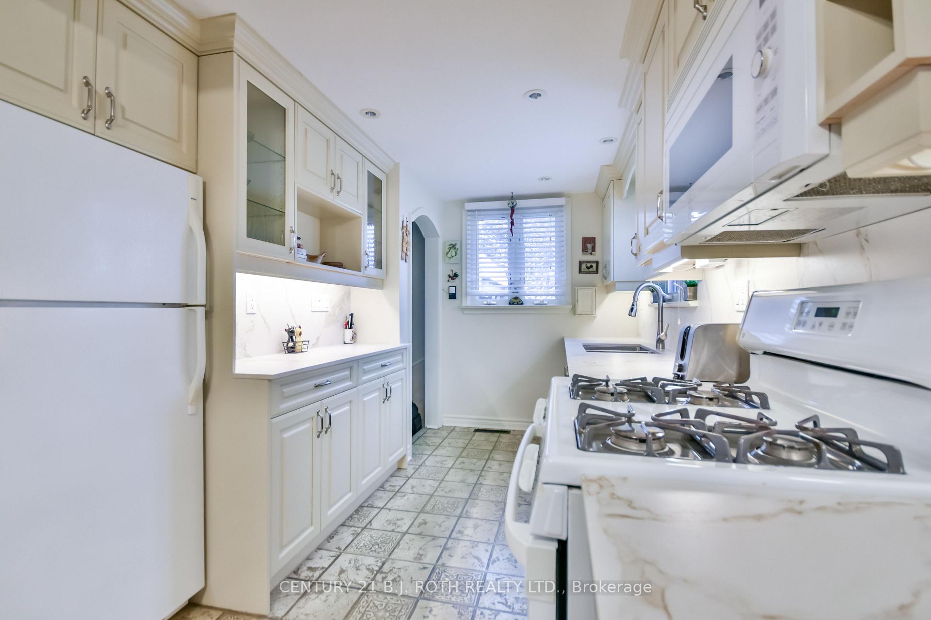 Photo 11 of 51 Fittons Road W, Orillia — HOMEH