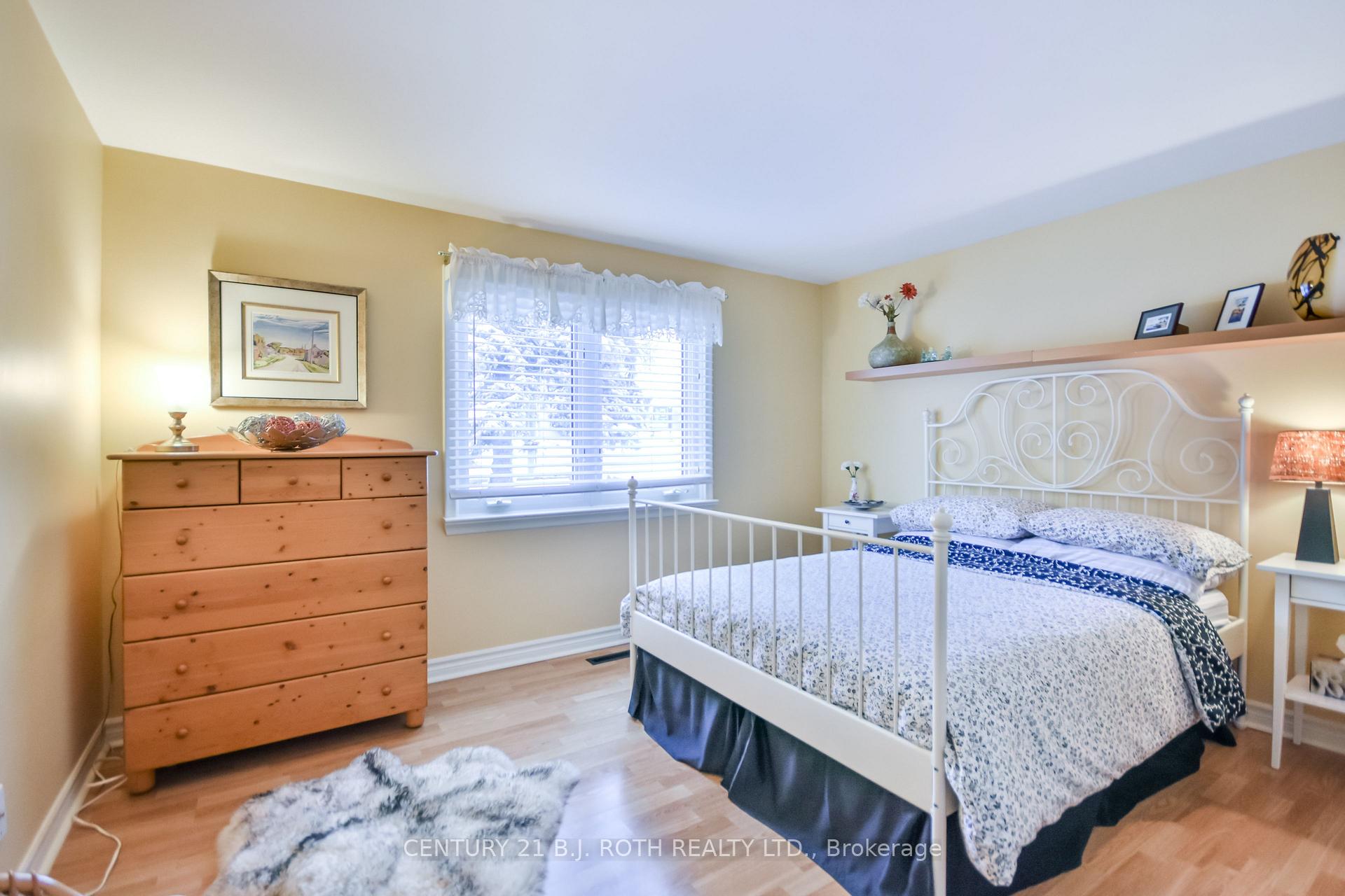 Photo 16 of 51 Fittons Road W, Orillia — HOMEH