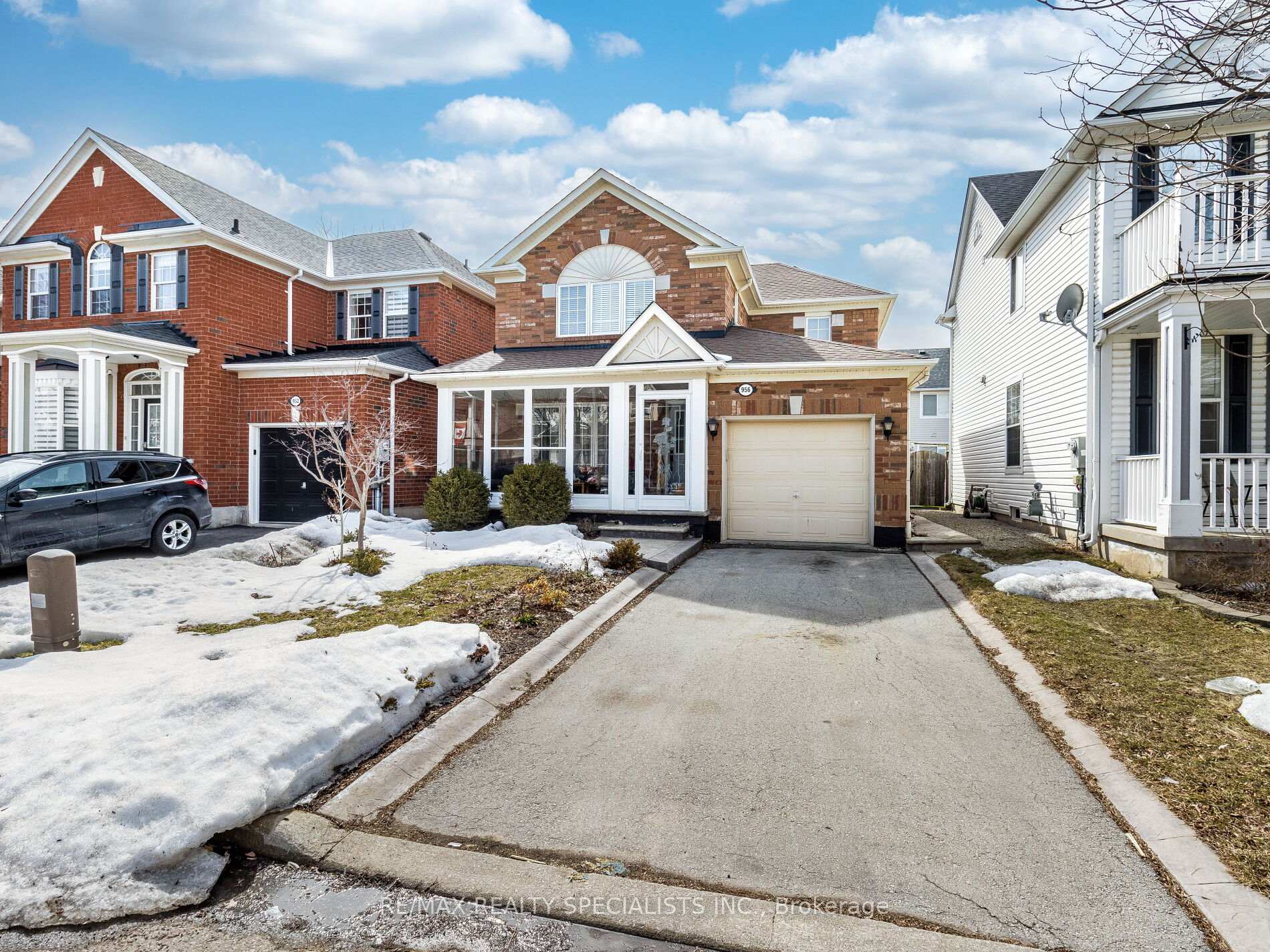 Photo 3 of 956 Huffman Crescent, Milton, Beaty — HOMEH