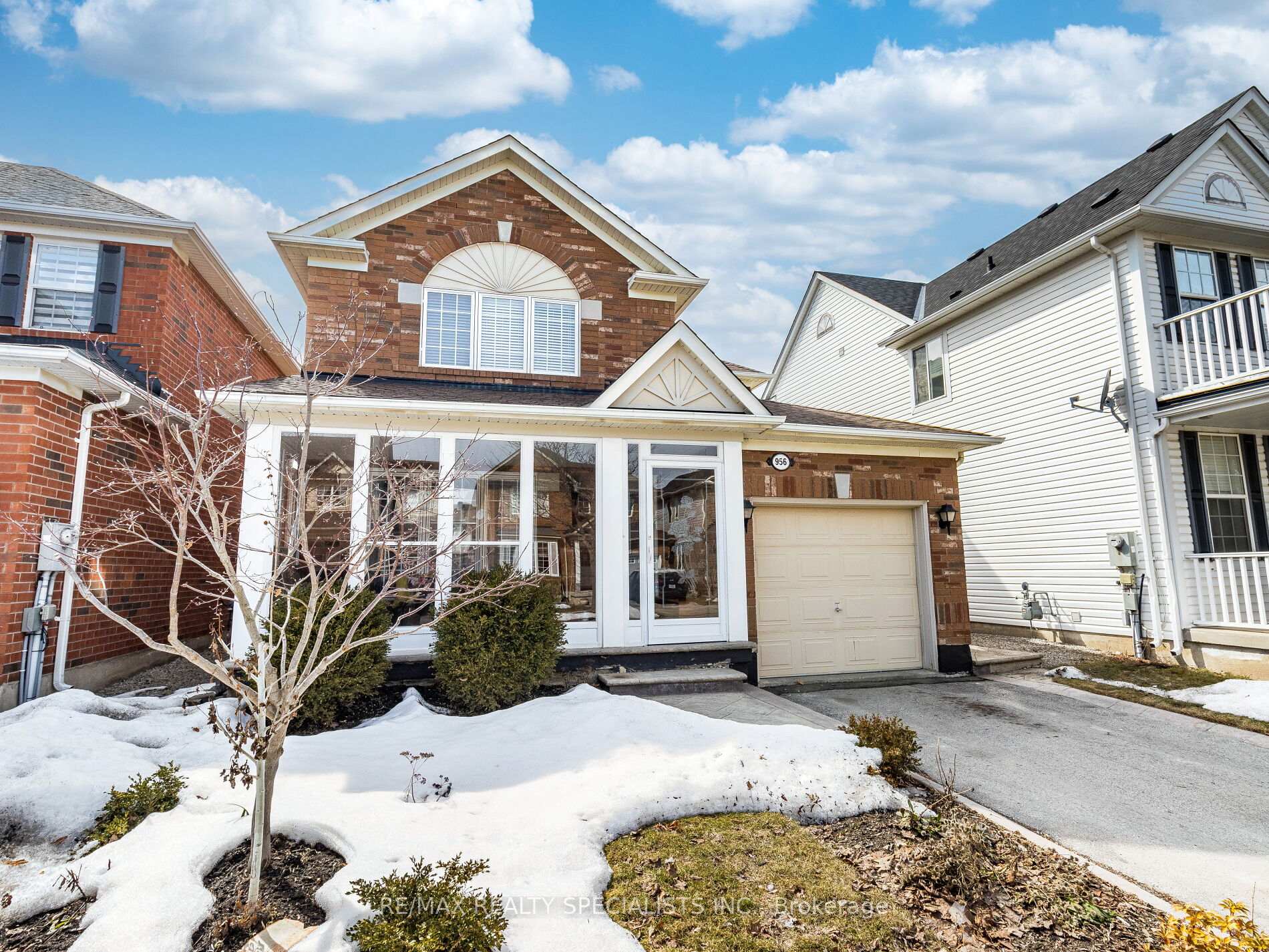 Photo 4 of 956 Huffman Crescent, Milton, Beaty — HOMEH