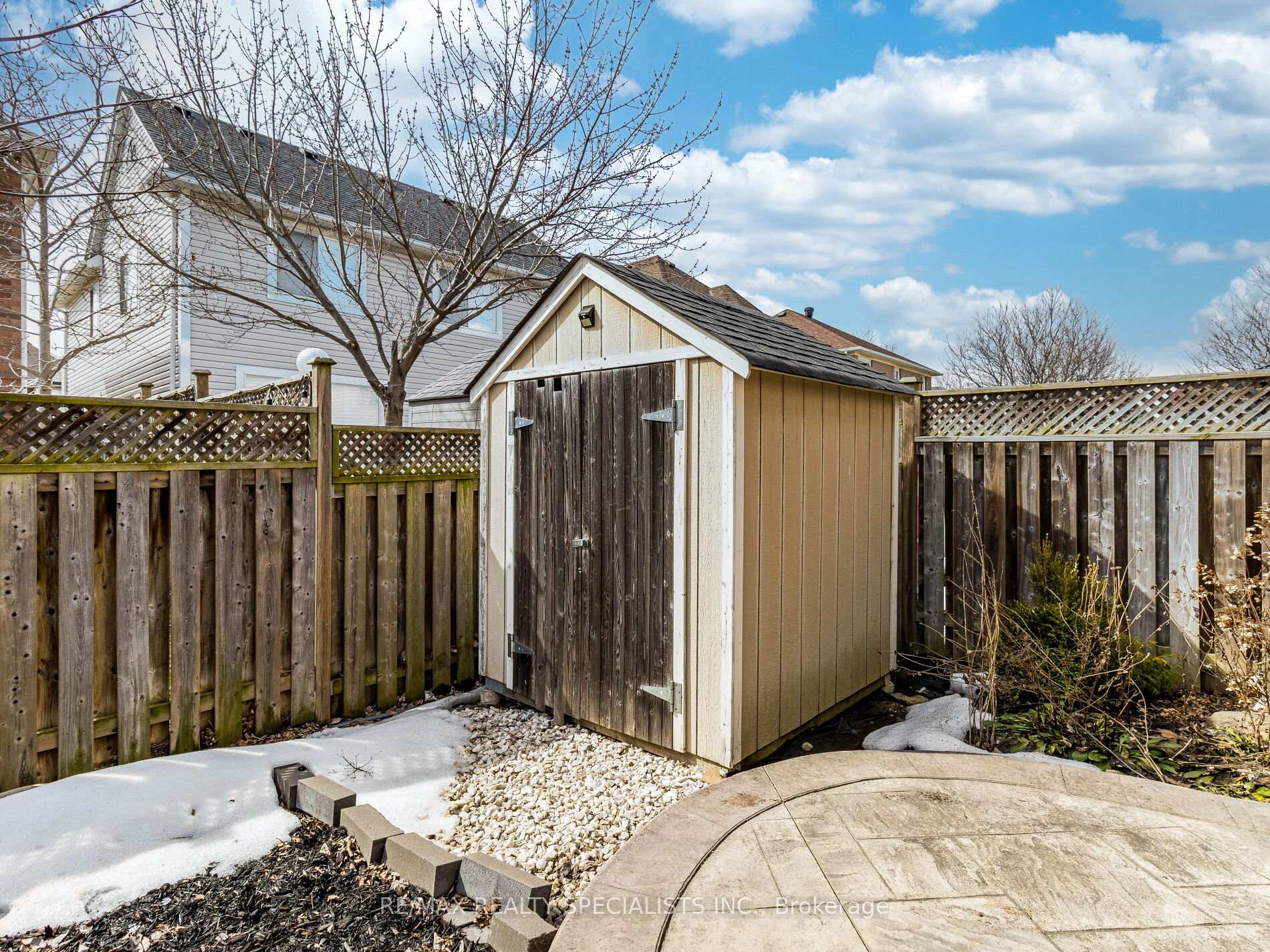 Photo 50 of 956 Huffman Crescent, Milton, Beaty — HOMEH