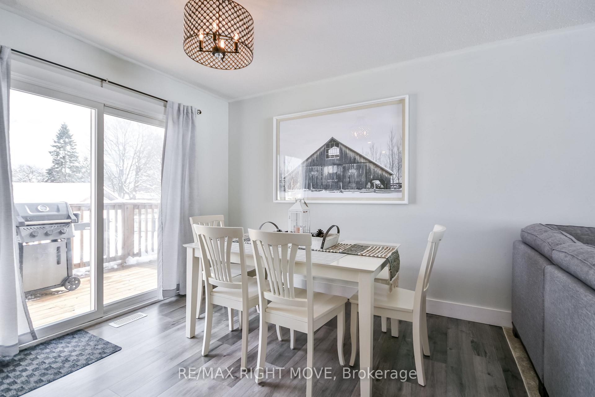 Photo 8 of 2 Walker Avenue, Orillia — HOMEH