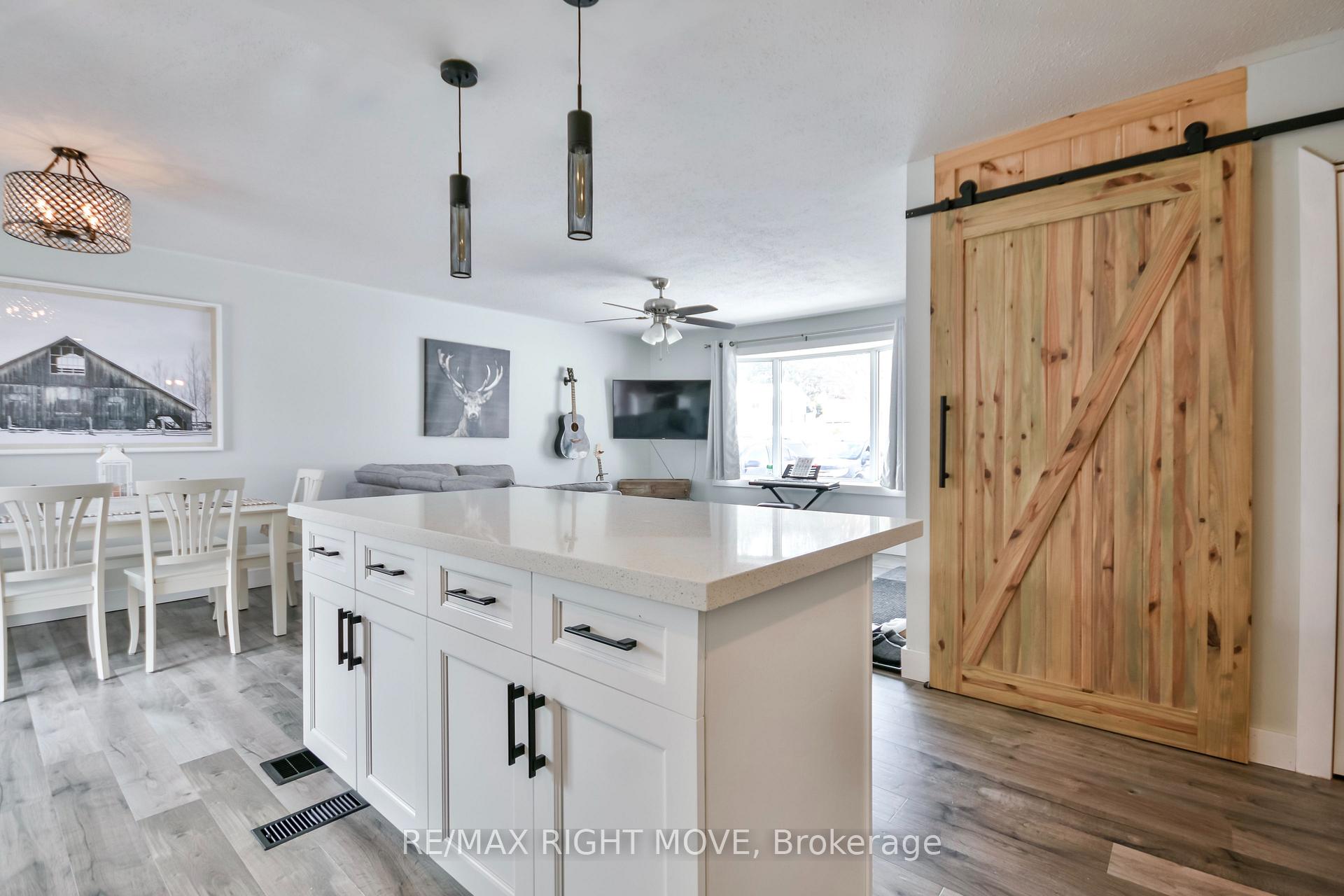 Photo 16 of 2 Walker Avenue, Orillia — HOMEH
