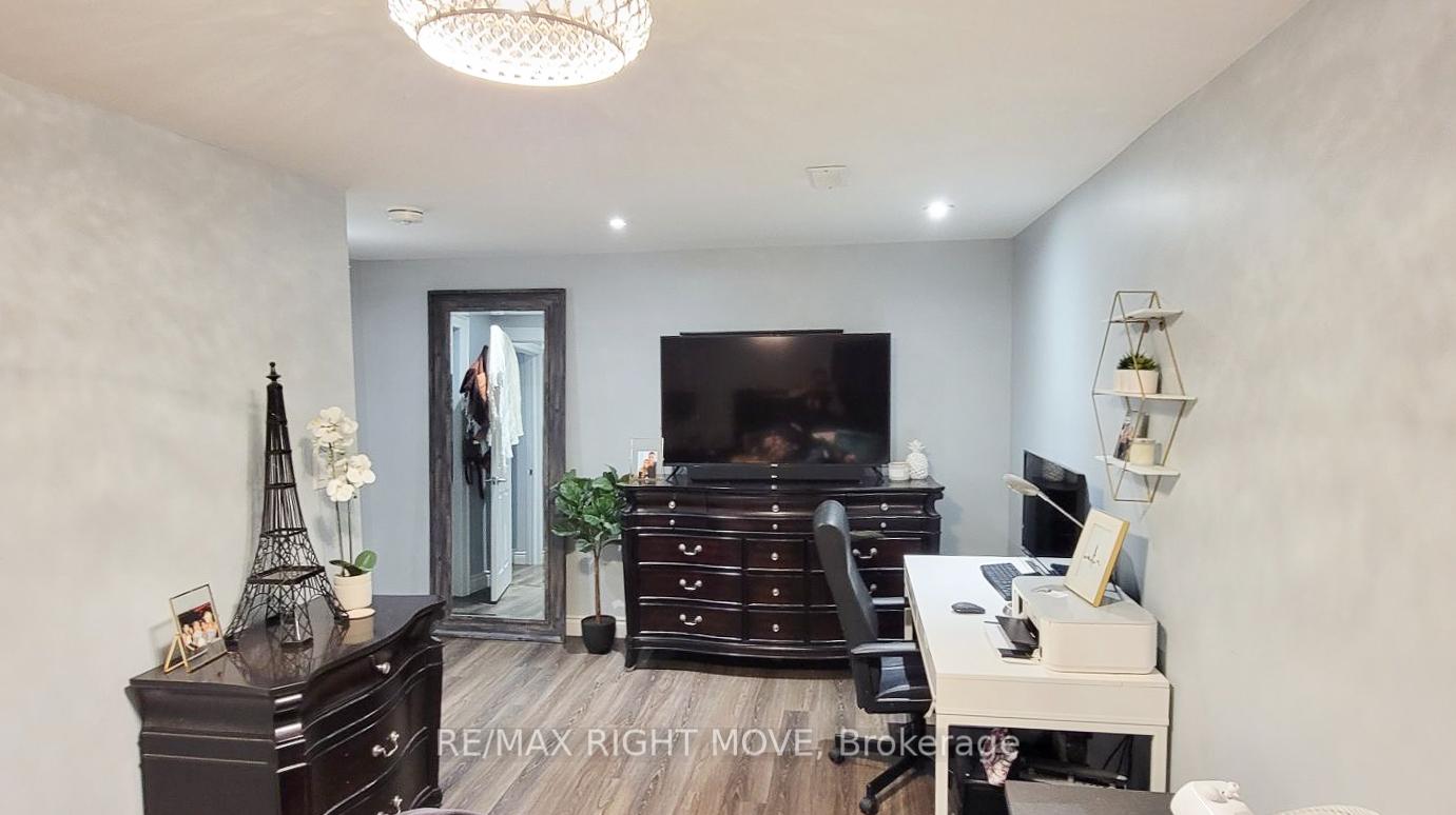 Photo 32 of 2 Walker Avenue, Orillia — HOMEH