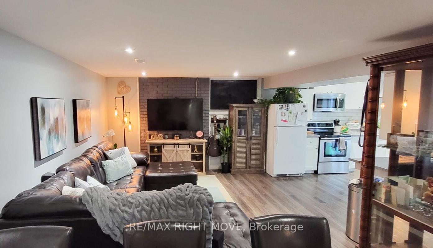 Photo 35 of 2 Walker Avenue, Orillia — HOMEH