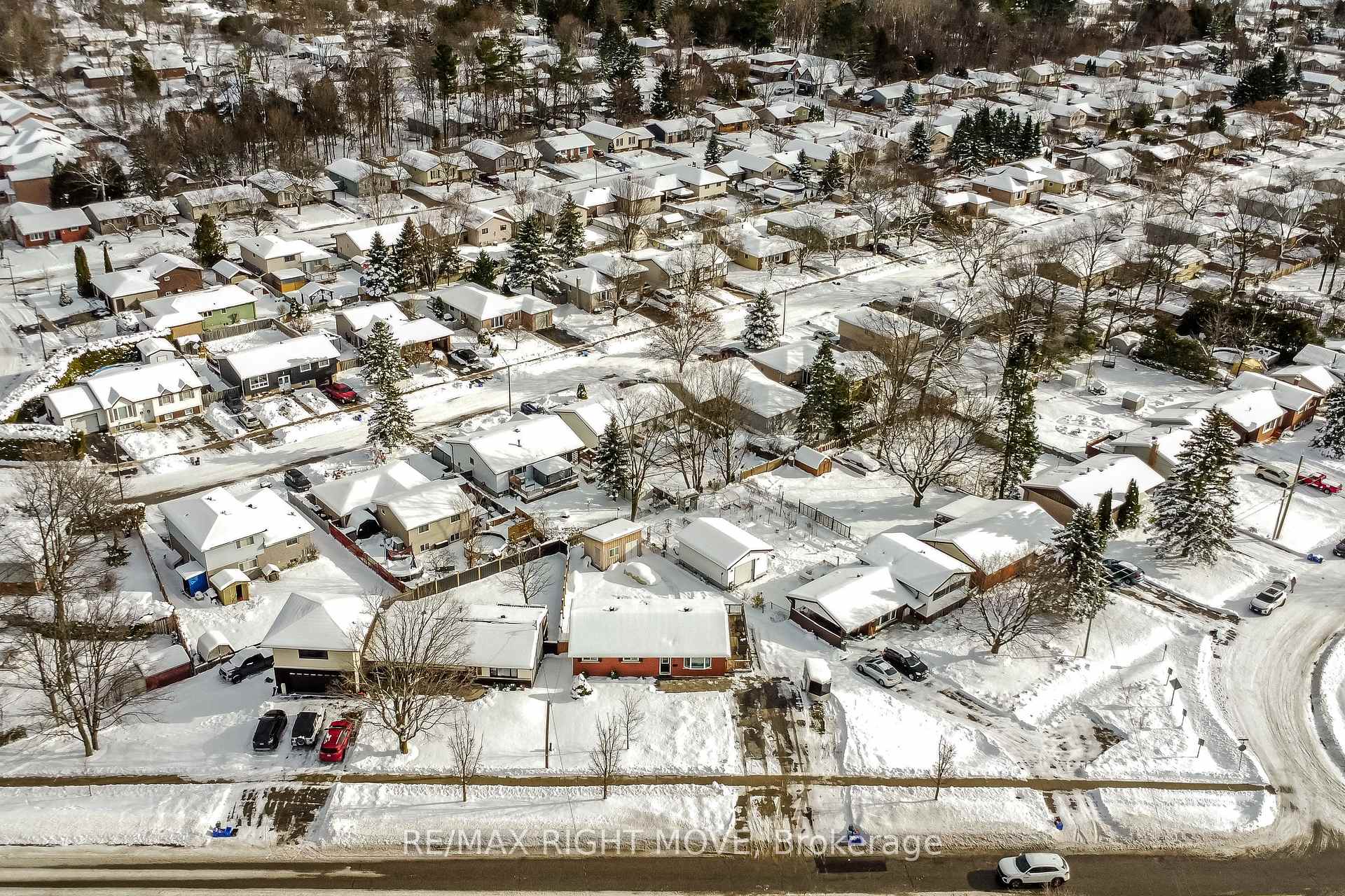 Photo 38 of 2 Walker Avenue, Orillia — HOMEH