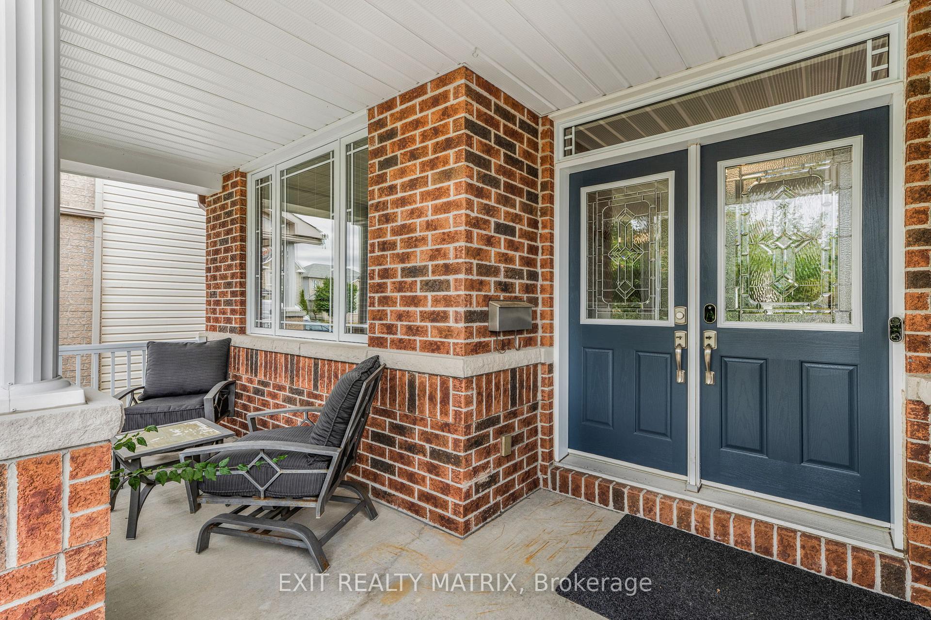 Photo 2 of 352 Oakcrest Way, Ottawa, Avalon East — HOMEH