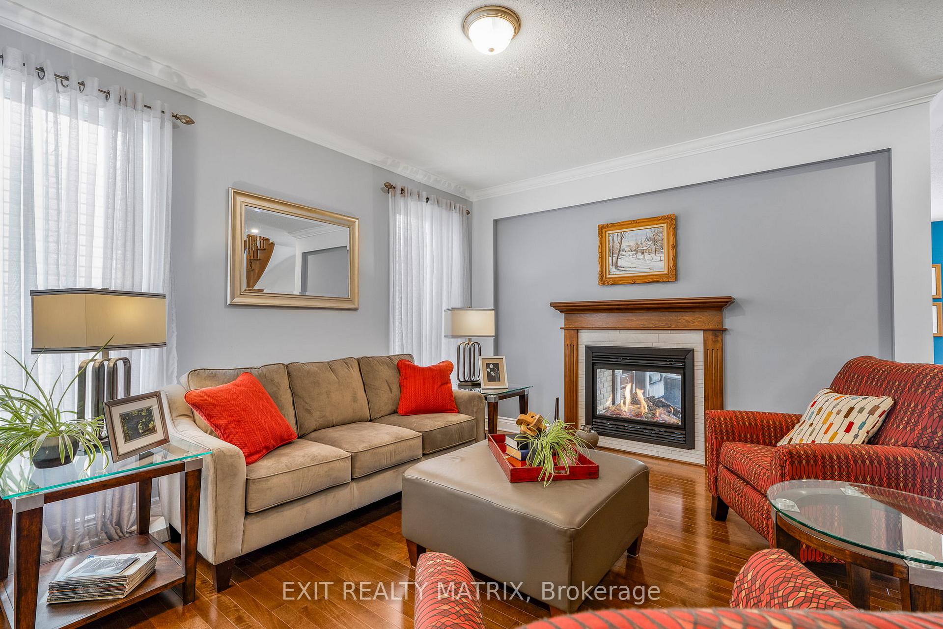 Photo 6 of 352 Oakcrest Way, Ottawa, Avalon East — HOMEH