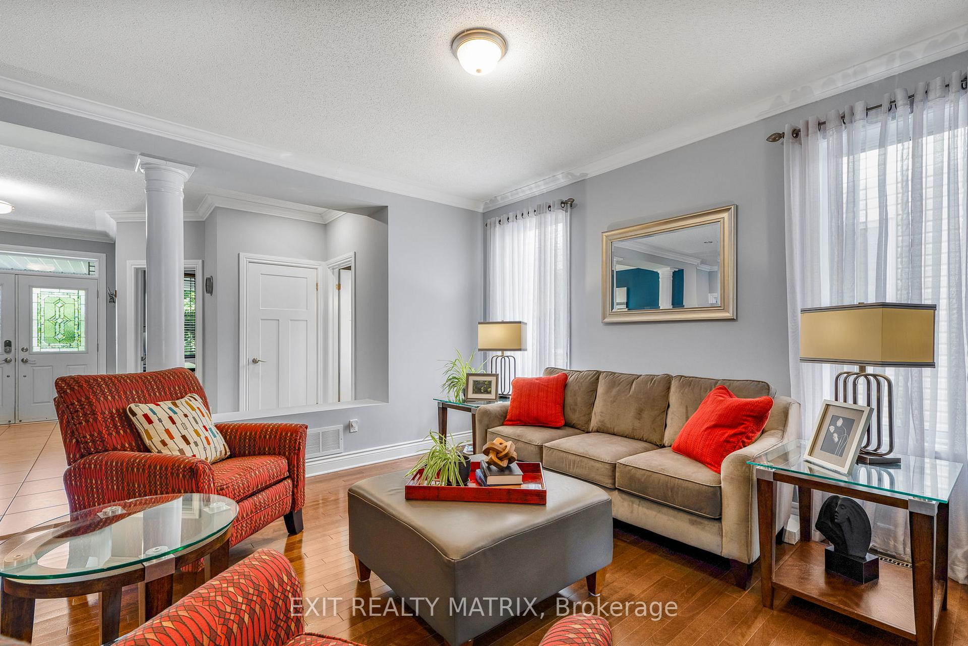 Photo 7 of 352 Oakcrest Way, Ottawa, Avalon East — HOMEH