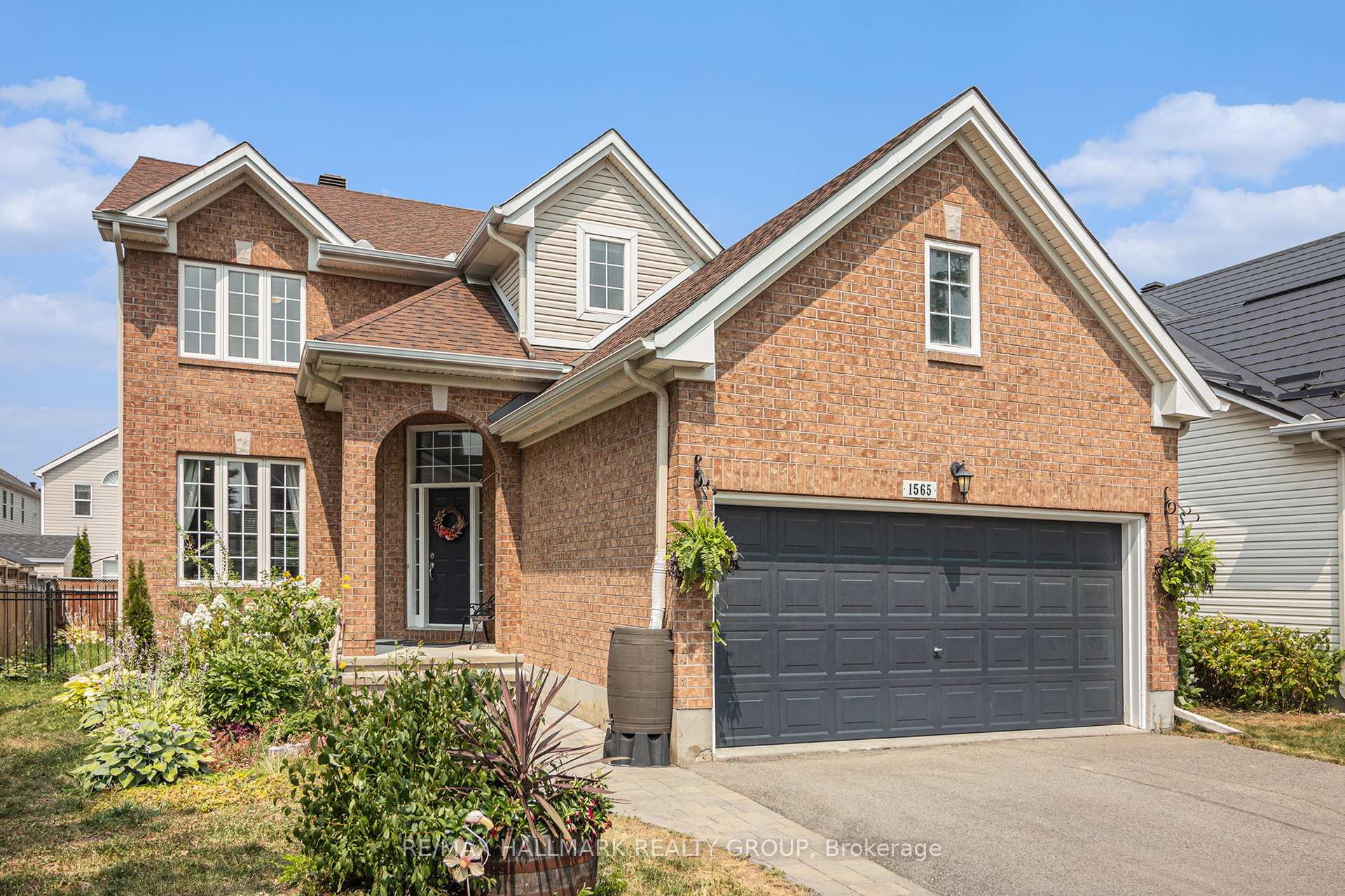 Photo 1 of 1565 Winterport Way, Ottawa, Fallingbrook/Pineridge — HOMEH