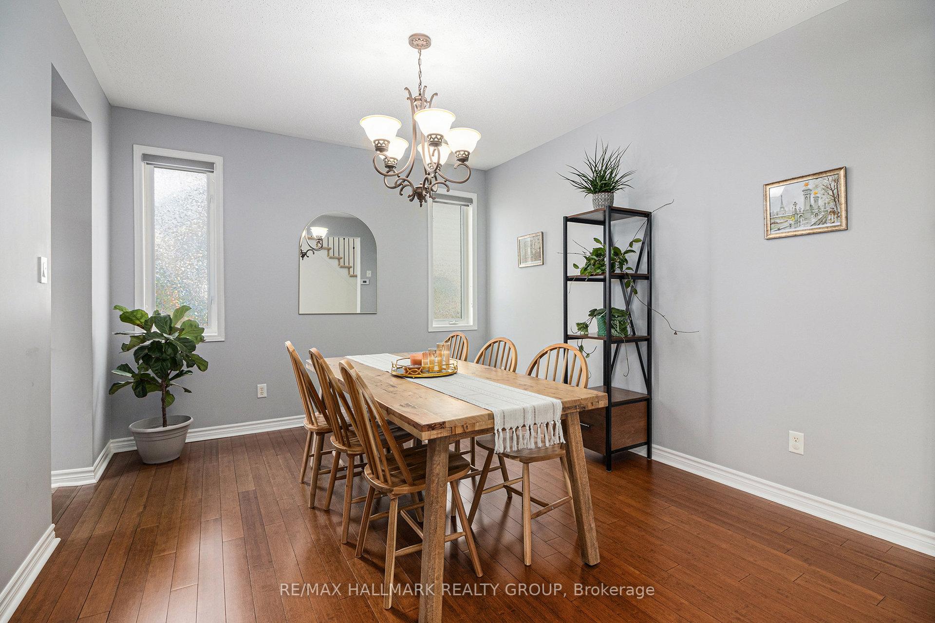Photo 6 of 1565 Winterport Way, Ottawa, Fallingbrook/Pineridge — HOMEH