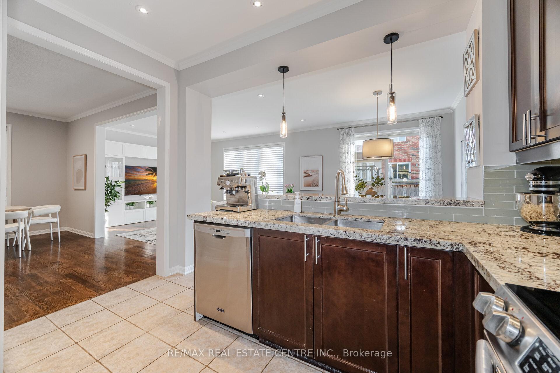 Photo 8 of 960 Rigo Crossing, Milton, Willmott — HOMEH