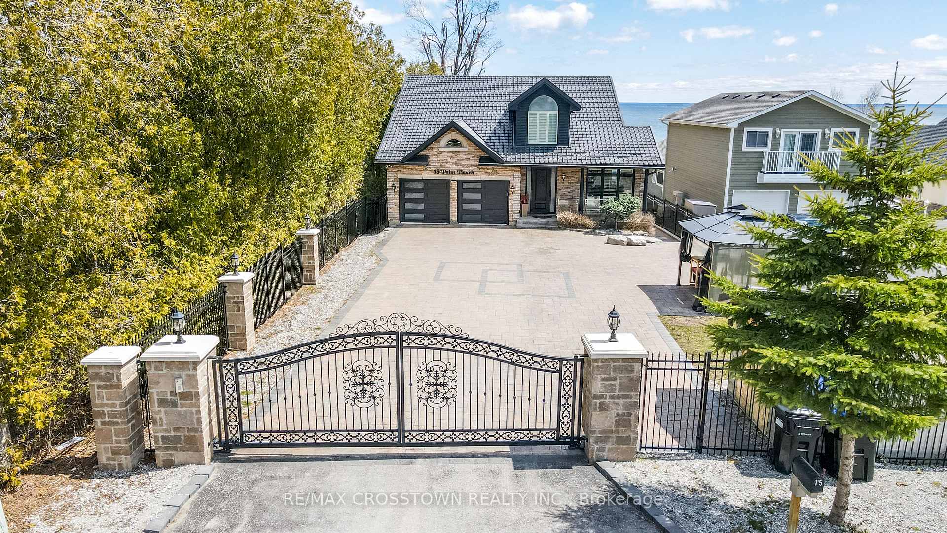 Front of 15 Palm Beach Road