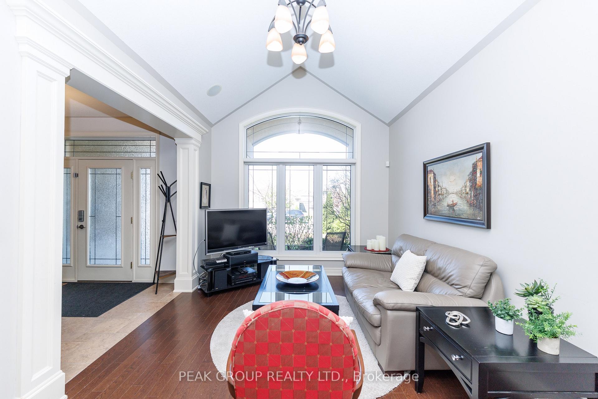 Photo 5 of 7178 St Michael Avenue, Niagara Falls, Forestview — HOMEH