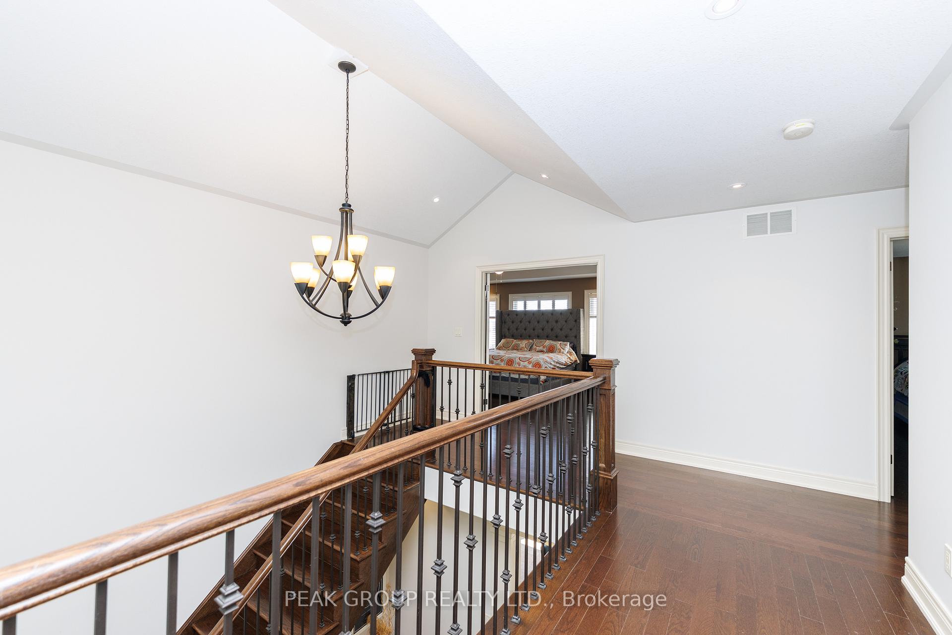 Photo 33 of 7178 St Michael Avenue, Niagara Falls, Forestview — HOMEH