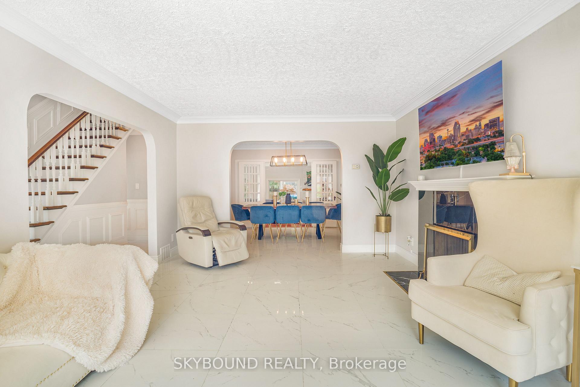 Photo 7 of 5177 Valley Way, Niagara Falls, Cherrywood — HOMEH