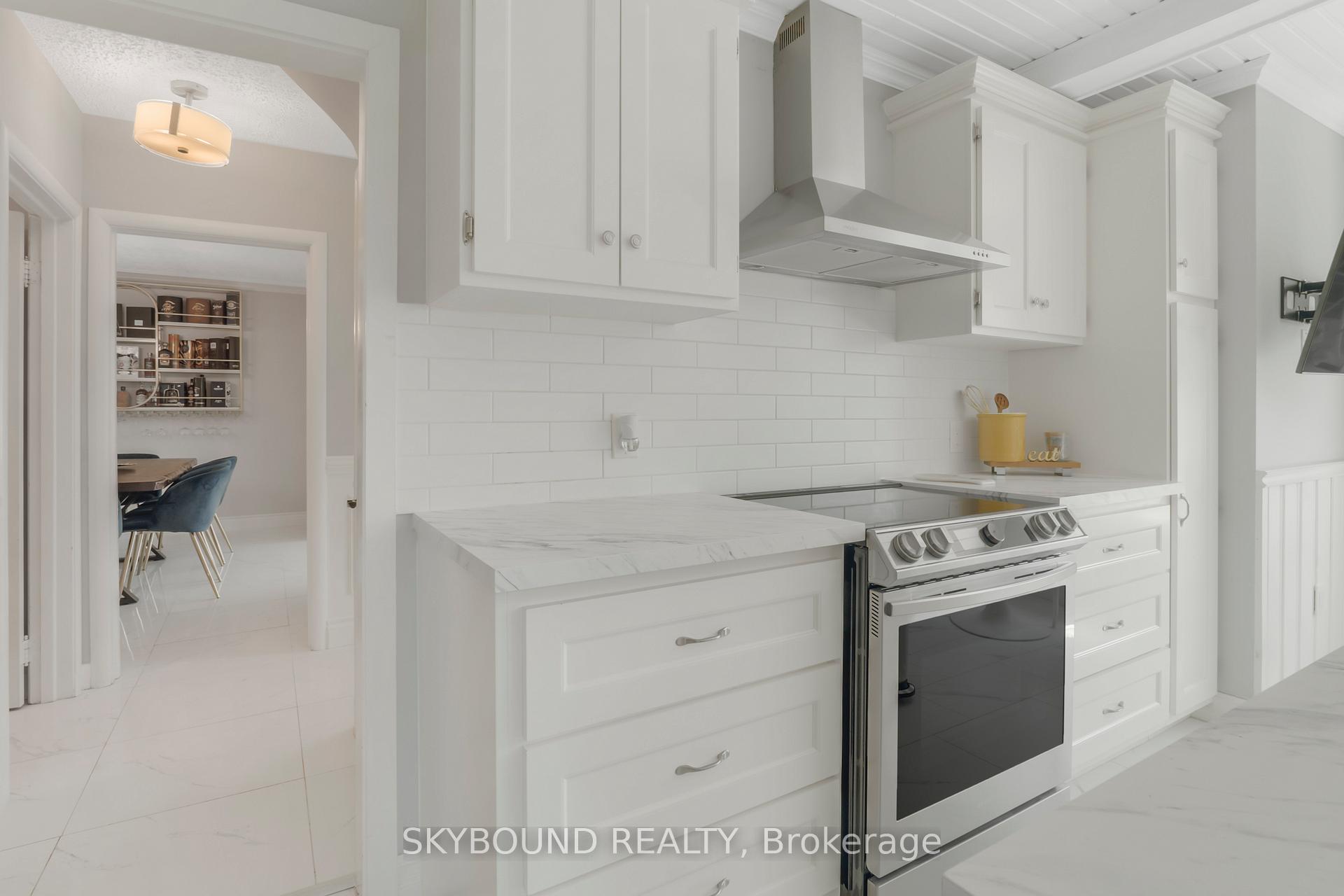 Photo 14 of 5177 Valley Way, Niagara Falls, Cherrywood — HOMEH
