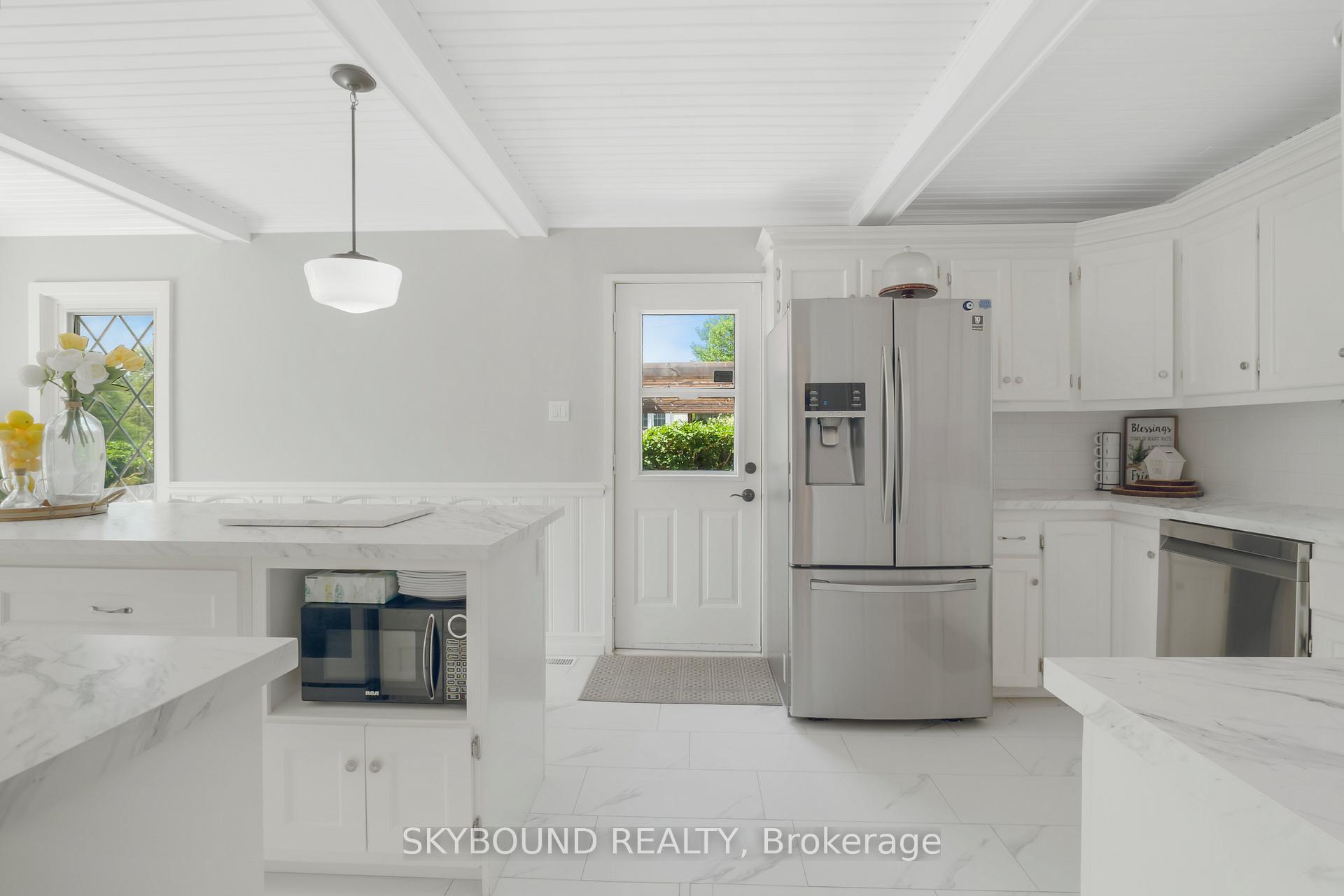 Photo 16 of 5177 Valley Way, Niagara Falls, Cherrywood — HOMEH