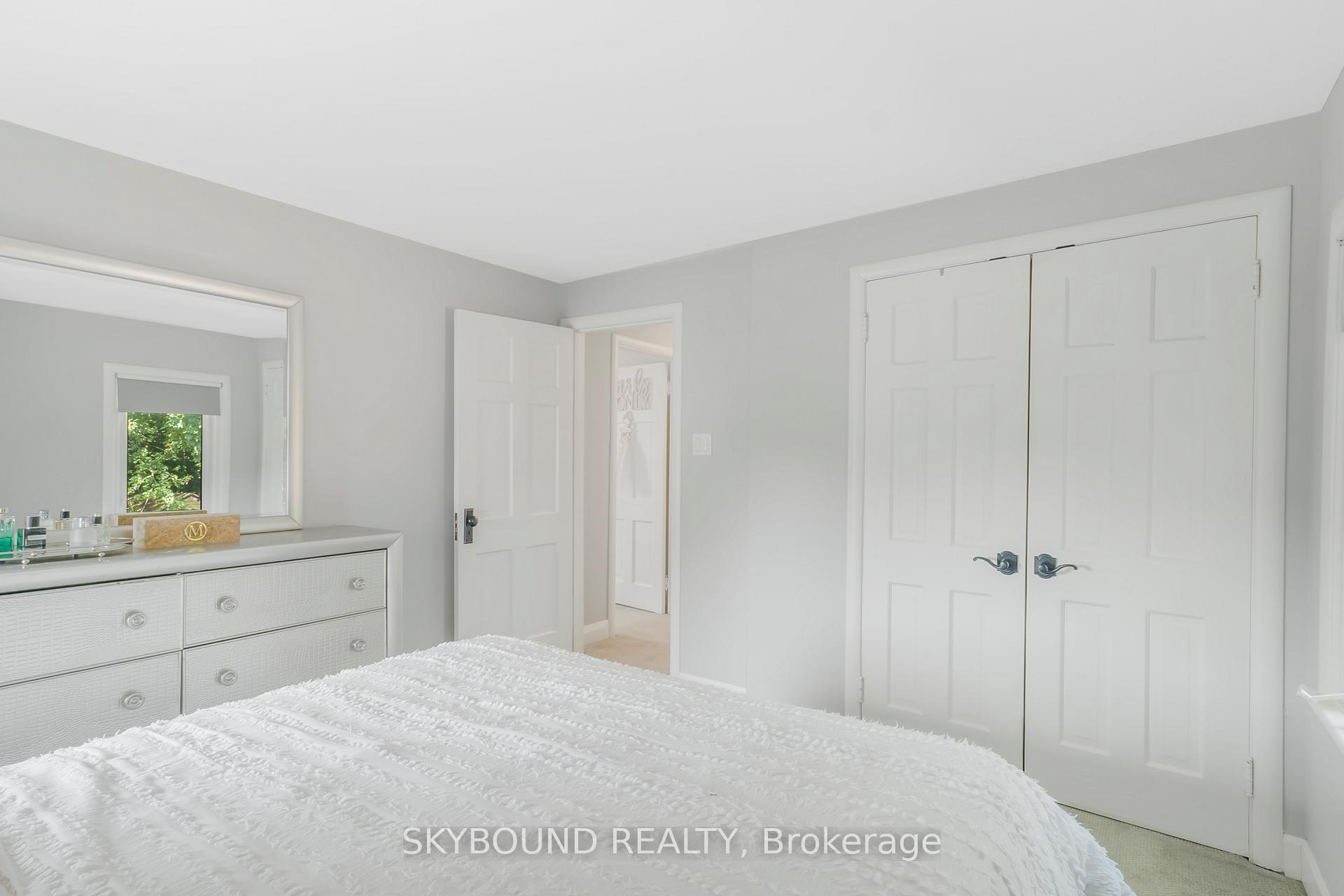 Photo 23 of 5177 Valley Way, Niagara Falls, Cherrywood — HOMEH