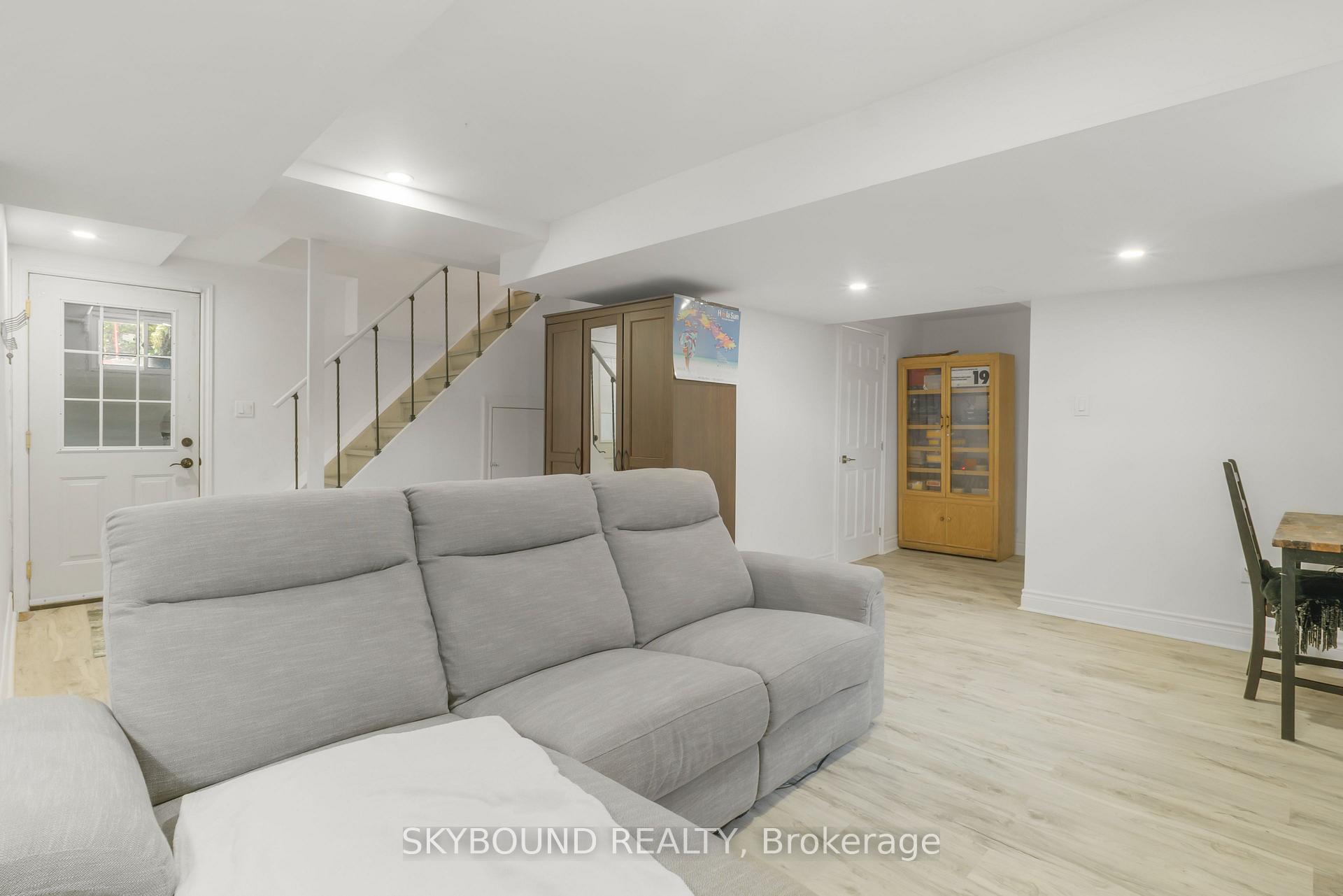 Photo 29 of 5177 Valley Way, Niagara Falls, Cherrywood — HOMEH