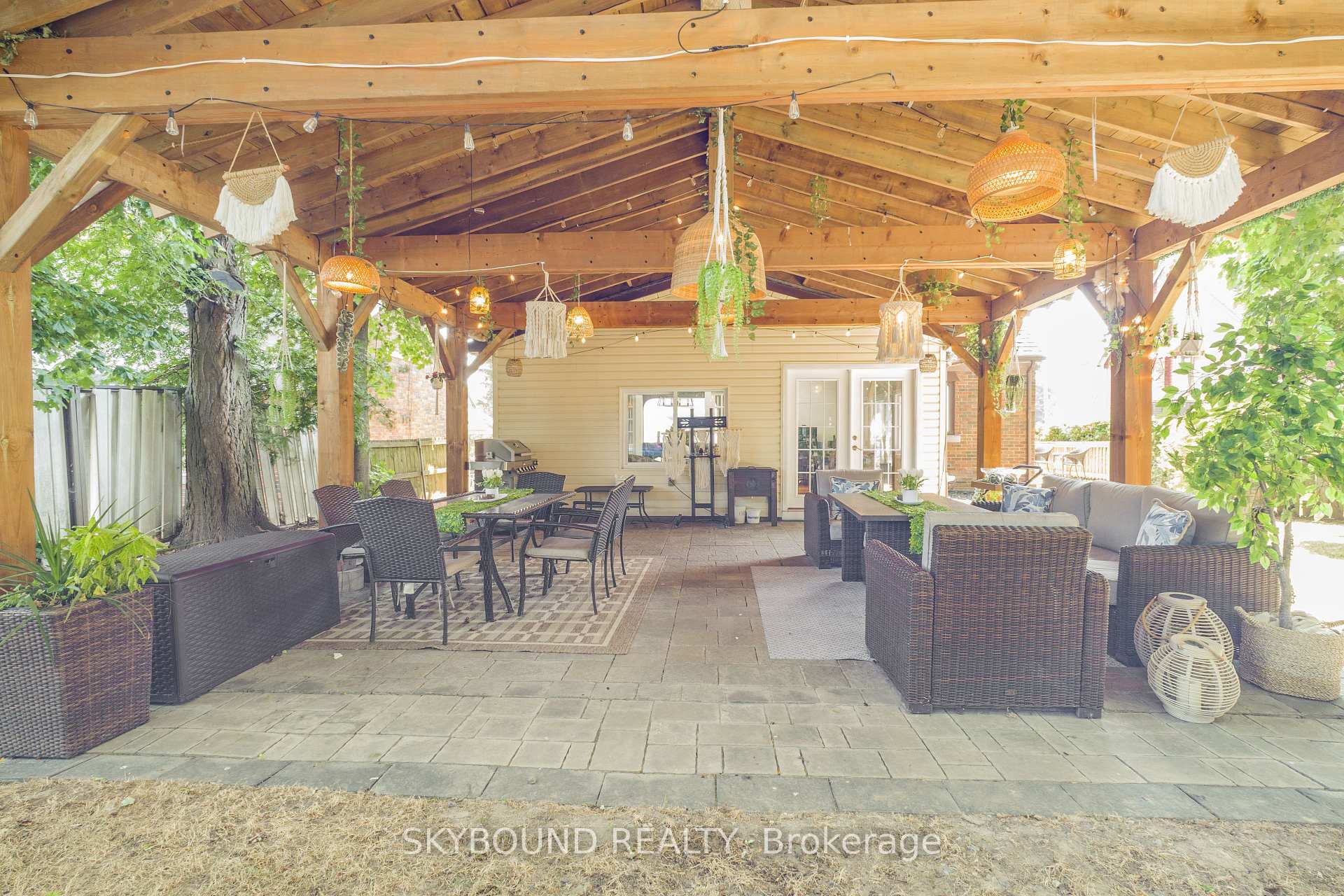Photo 34 of 5177 Valley Way, Niagara Falls, Cherrywood — HOMEH