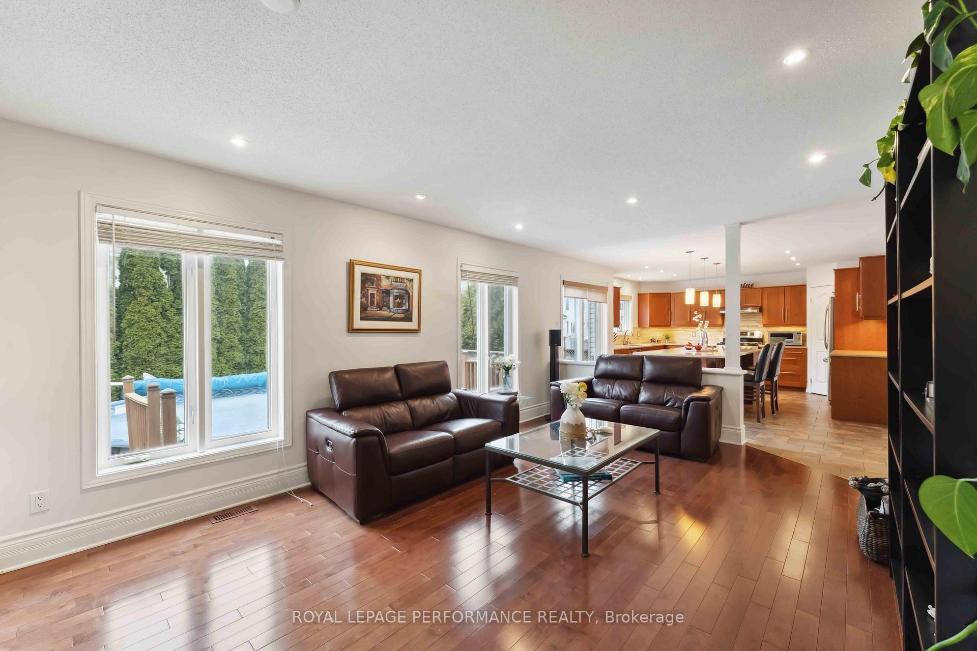 Photo 9 of 1060 Charest Way, Ottawa, Avalon East — HOMEH