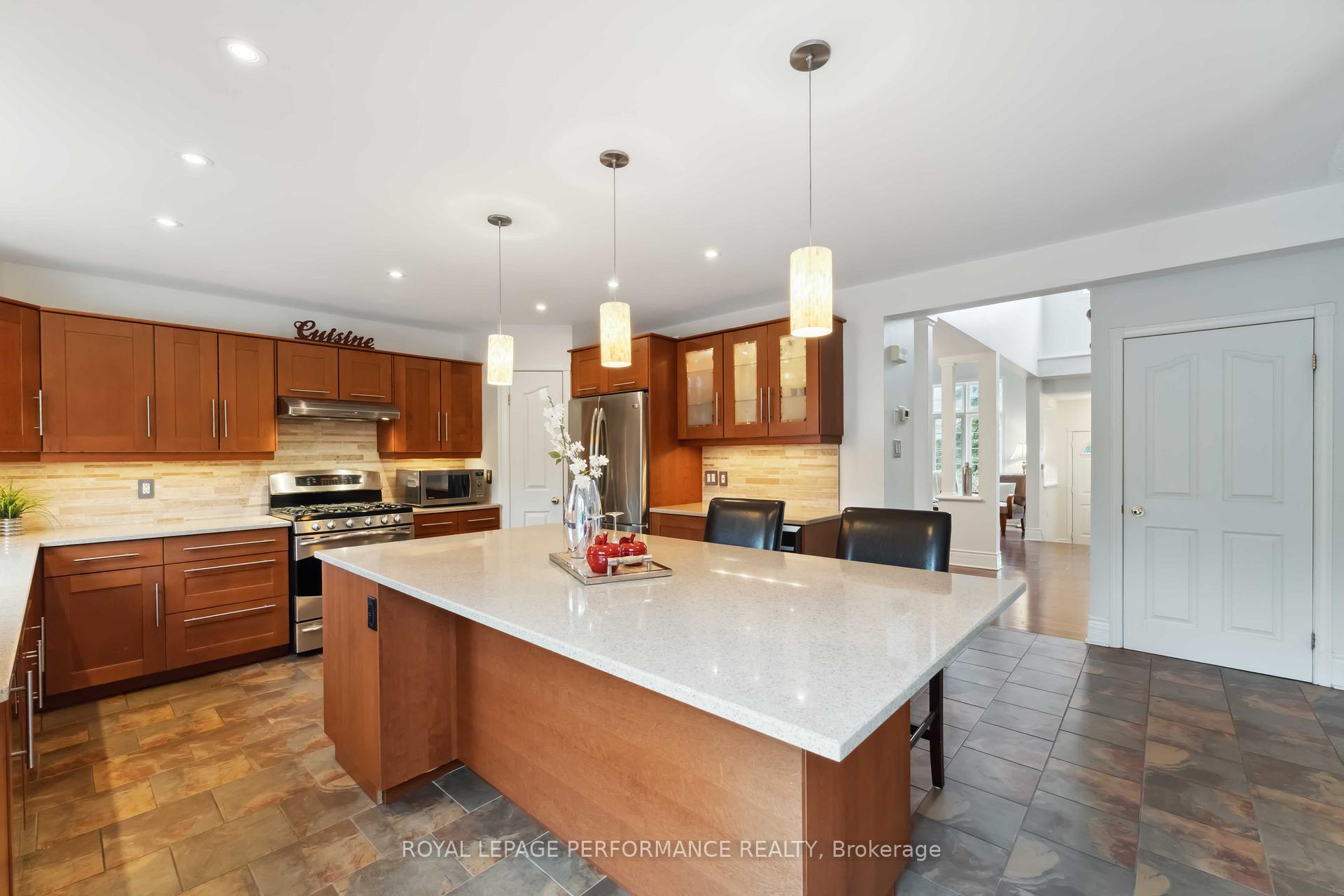 Photo 13 of 1060 Charest Way, Ottawa, Avalon East — HOMEH